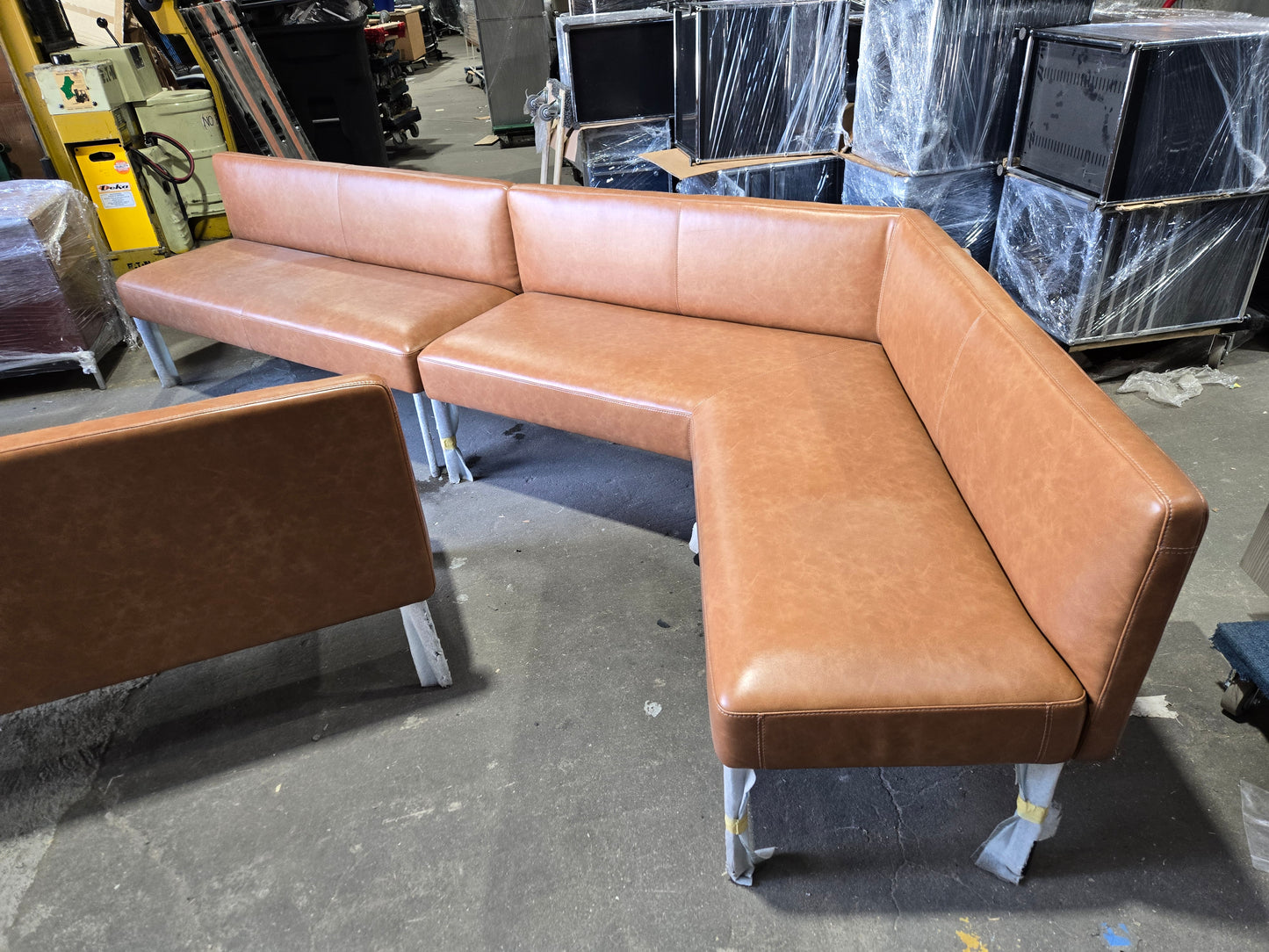 Keilhauer Pact Lounge-Bench Set of 3 in Brown