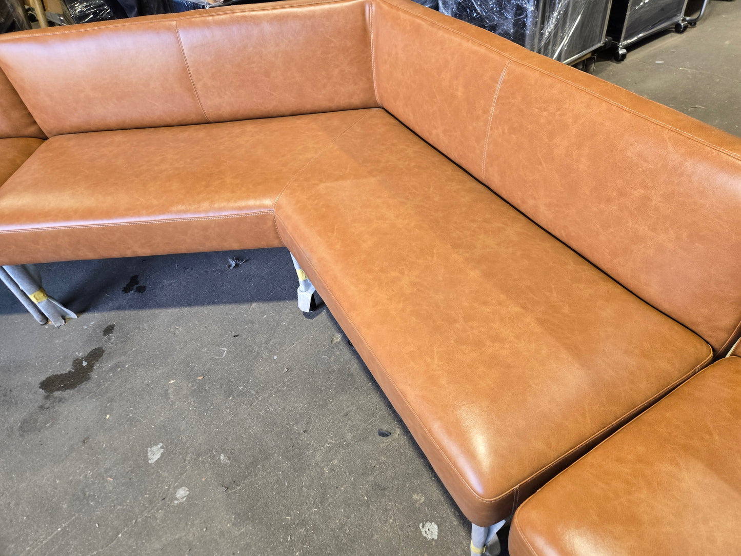 Keilhauer Pact Lounge-Bench Set of 3 in Brown