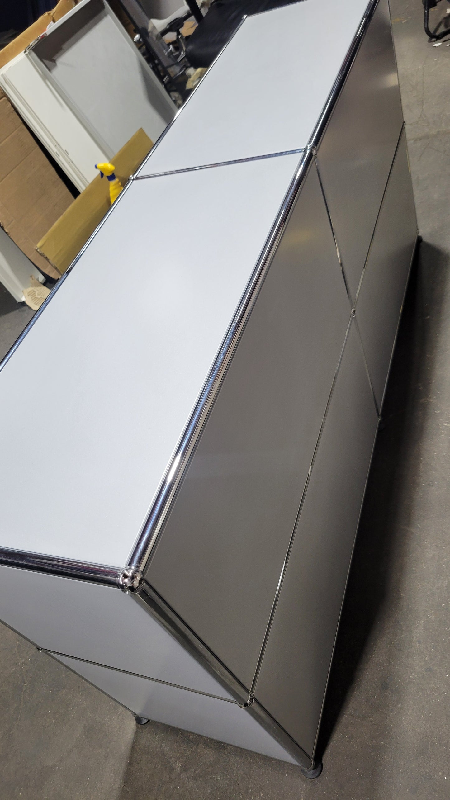 USM Haller 2x2 Cabinet / Dresser with 2 Shelves and 2 Drawers in Matte Silver