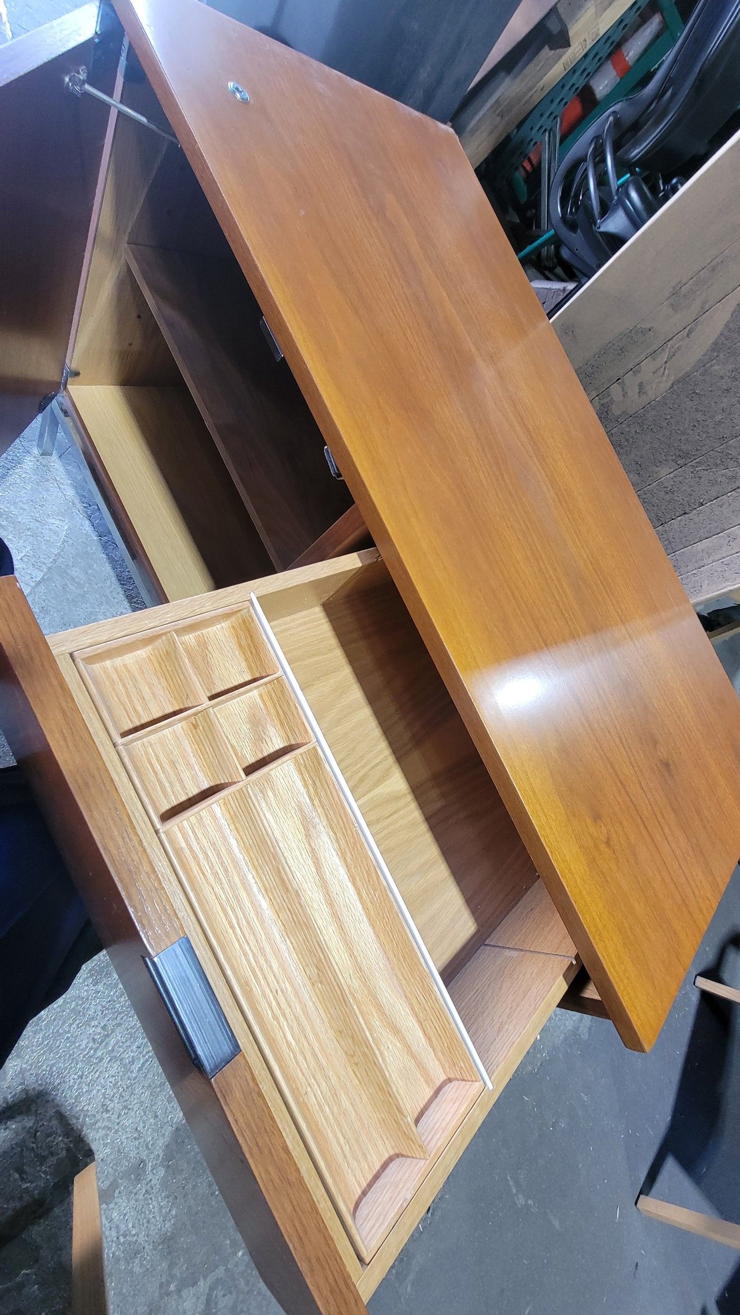 Florence Knoll Two-Position Wood Credenza (Vintage)