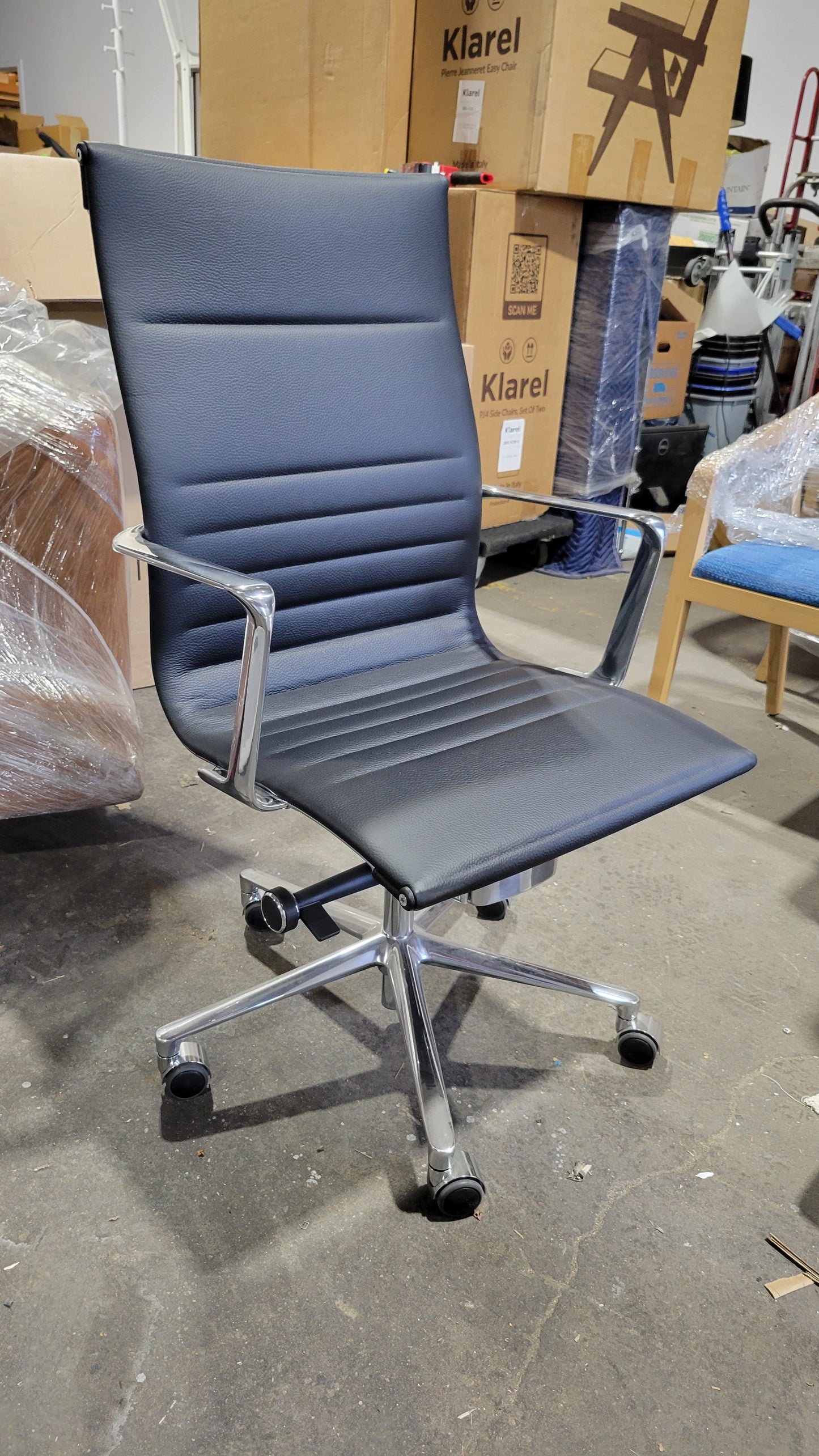 ICF Una Management High Back Chair in Black Leather (New in Box)