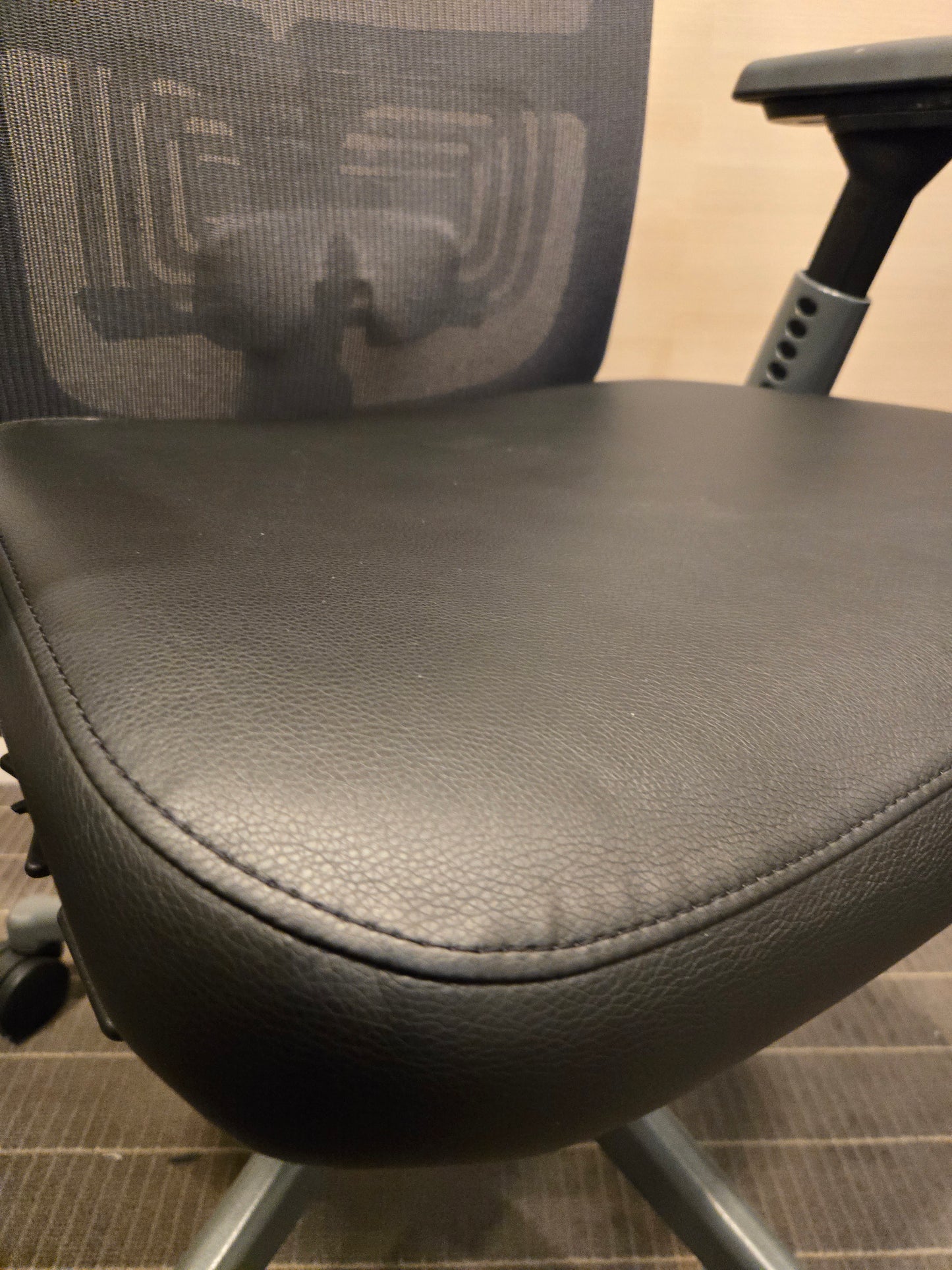 Haworth Zody Chair with Eco-Leather Seat