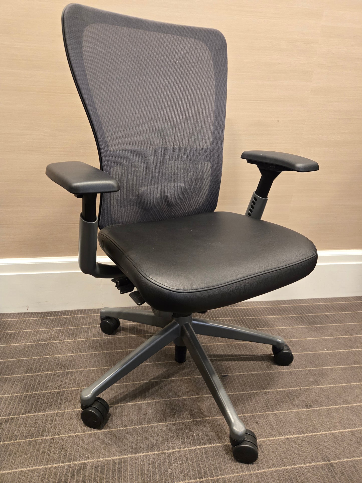 Haworth Zody Chair with Eco-Leather Seat