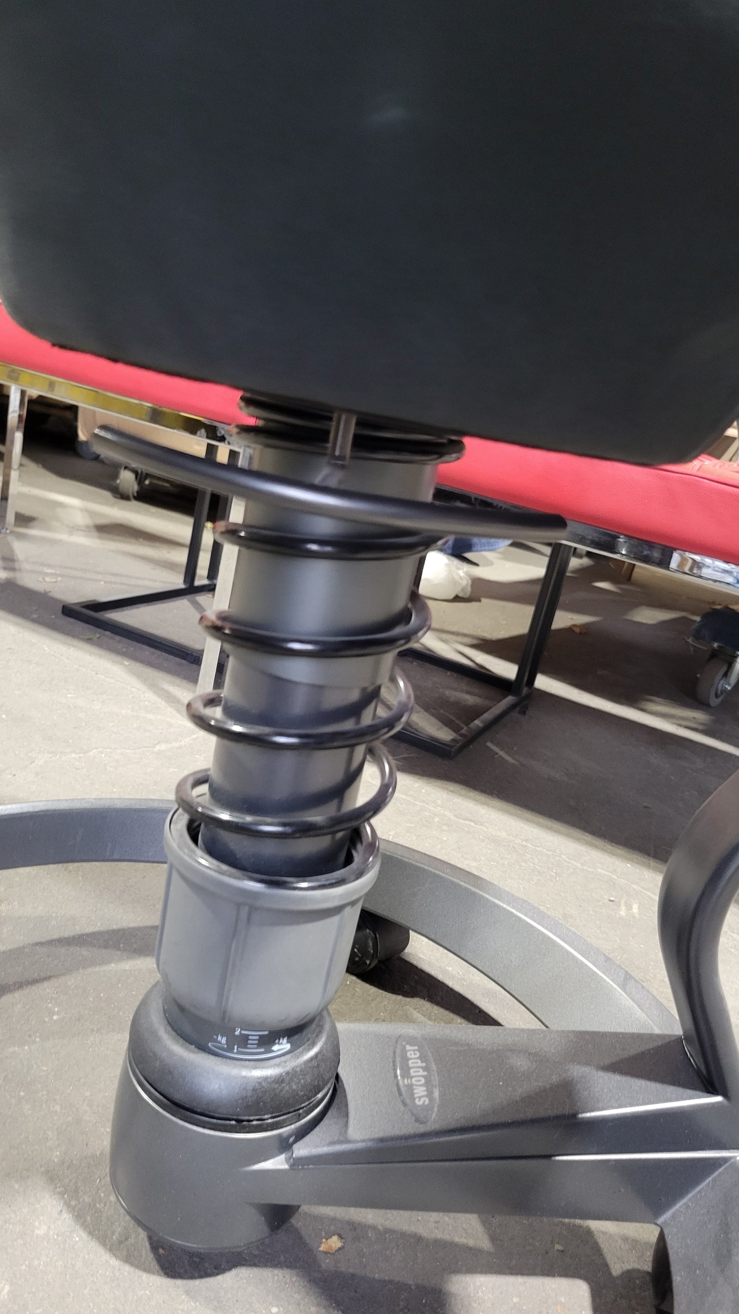 Aeris Swopper Task Chair / Stool