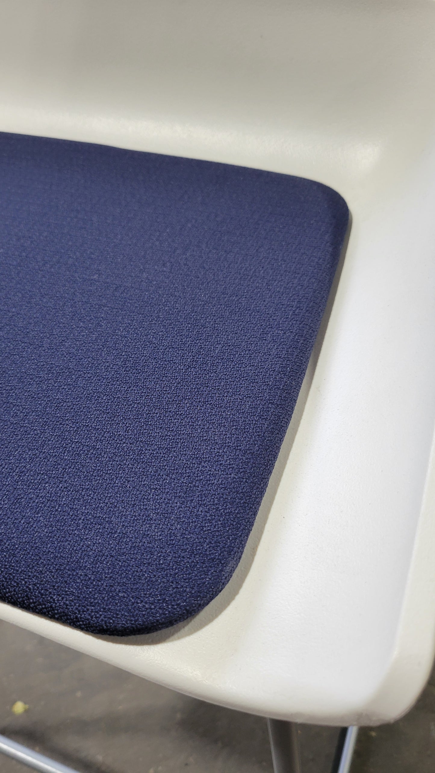 Steelcase Turnstone Scoop Bar Height Stool