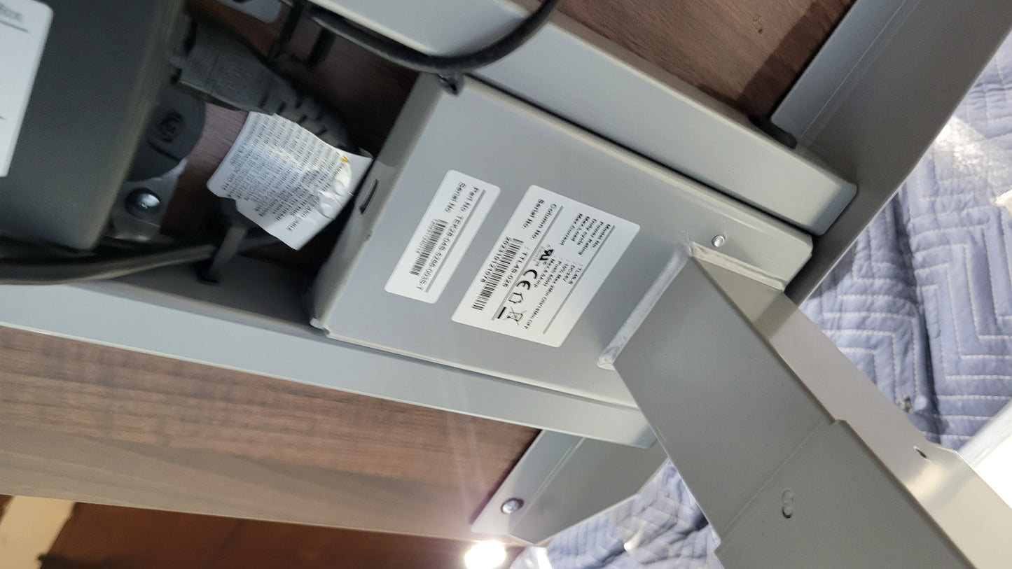 SitOnIt Switchback 3-Leg L-Shaped Height-Adjustable Desk in Walnut Laminate