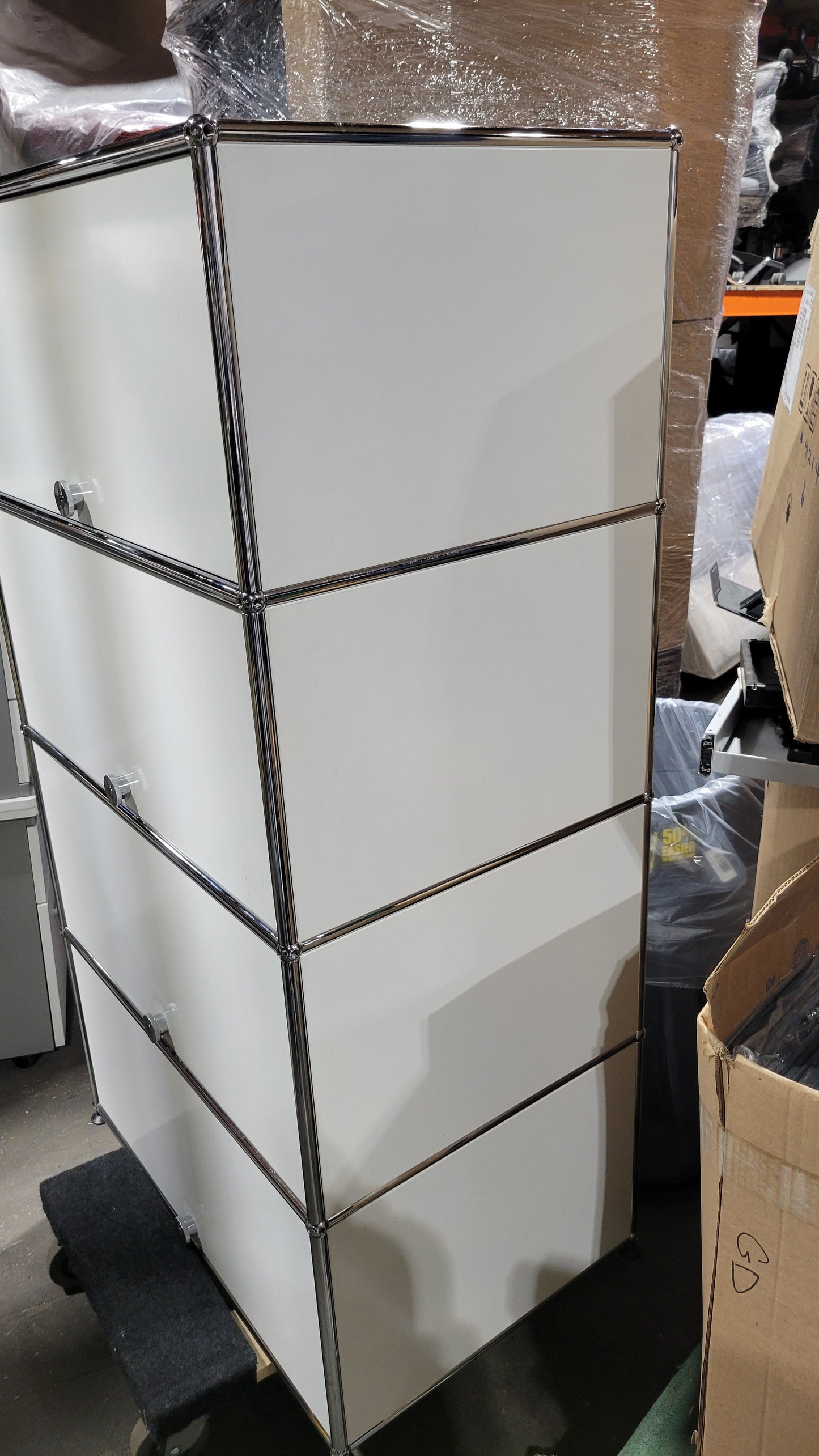 USM Haller Cabinet / Dresser 1x4 with 4 Doors in White