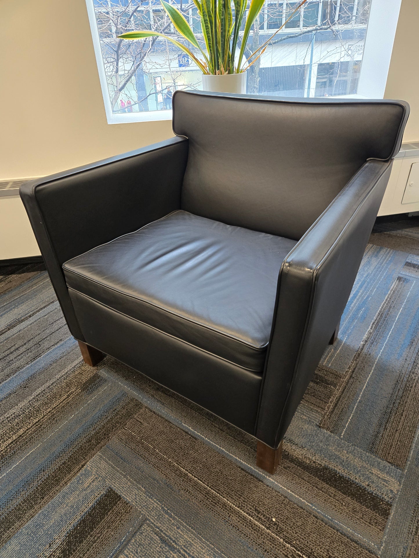 Knoll Mies van der Rohe Krefeld Lounge Chair in Black Leather