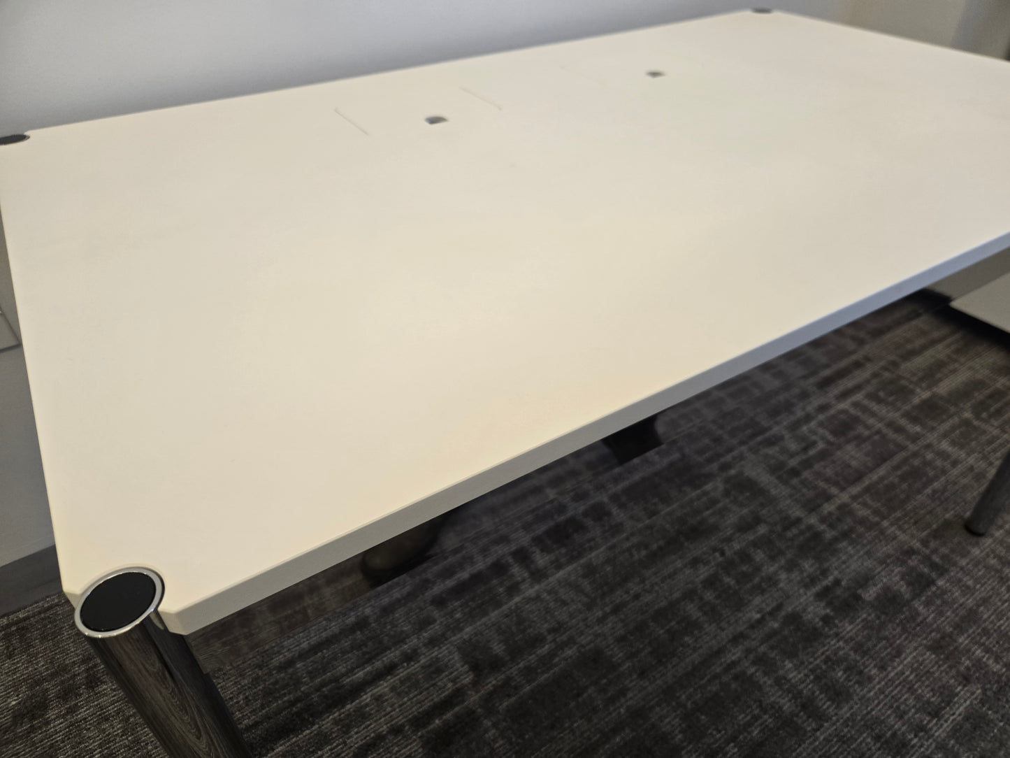 USM Haller T49 30x49-in Desk in Pure White MDF with Cable Access Doors