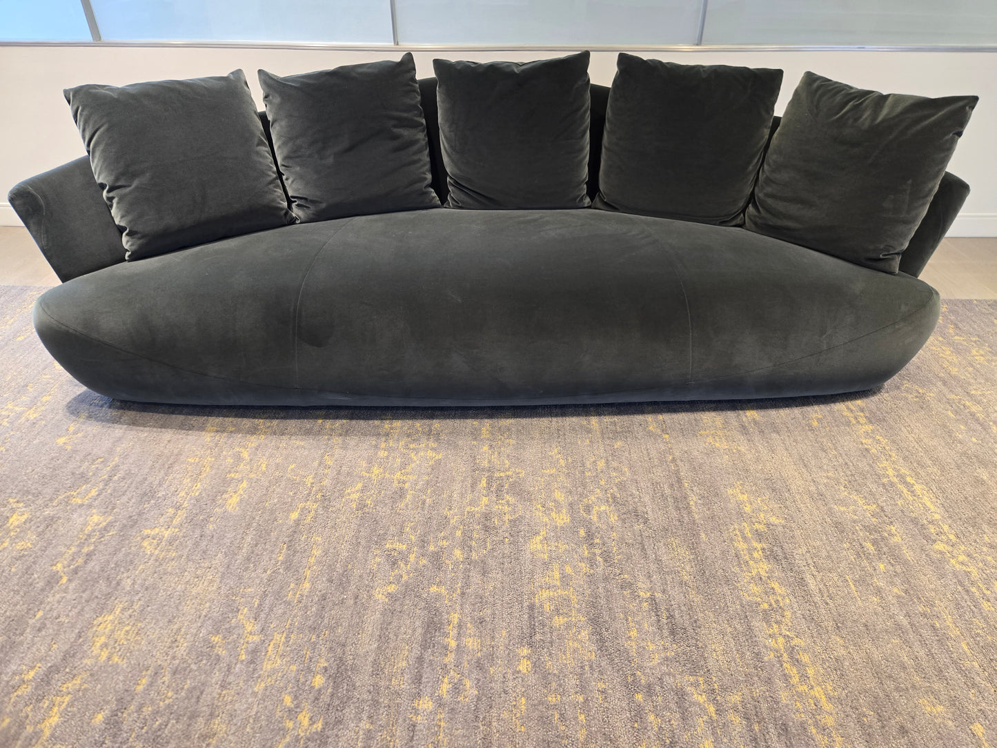 Giorgetti Solemyidae Sofa