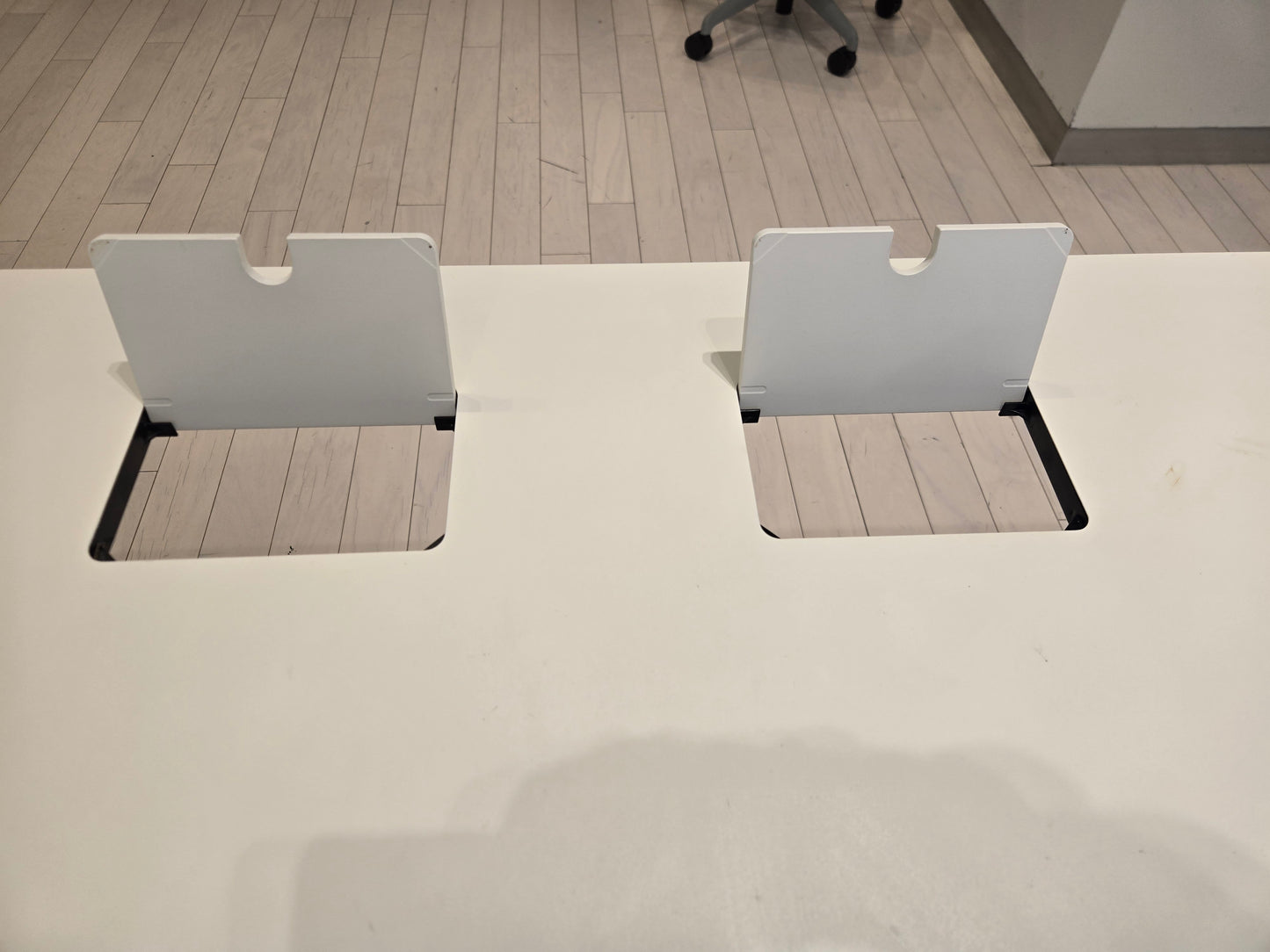 USM Haller T59 30x59-in Desk in White with Power Access Flaps (Noticeable Wear)