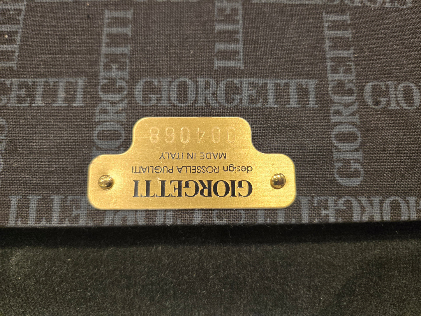 Giorgetti Solemyidae Sofa