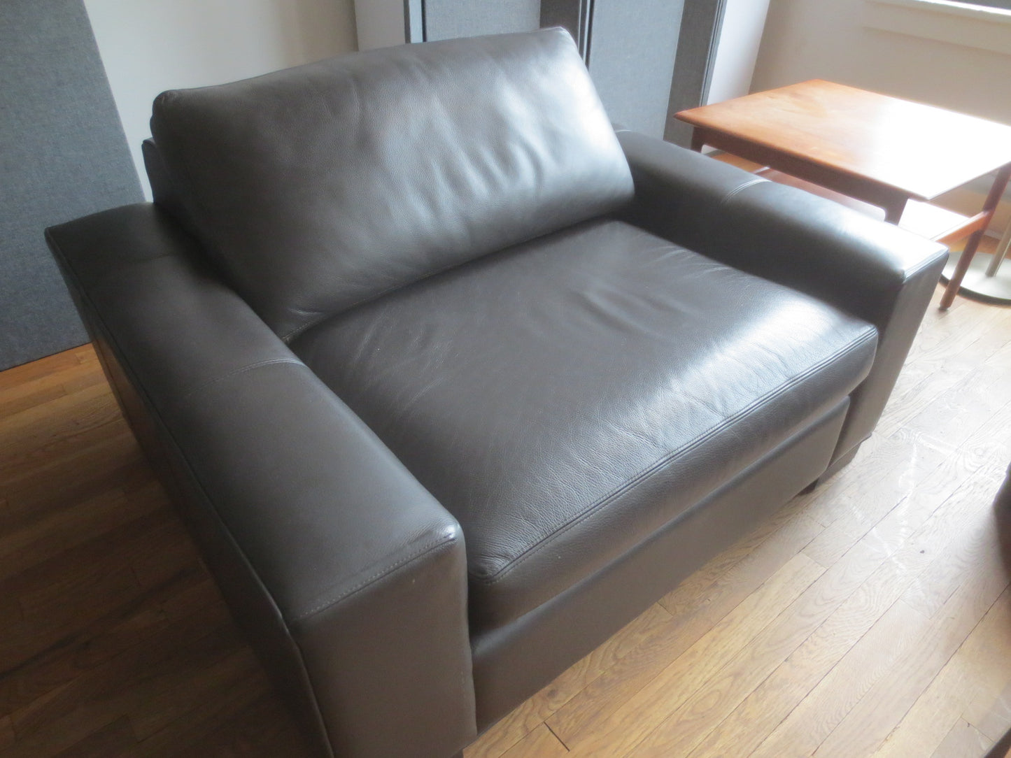 Room & Board Townsend Lounge Chair in Livia Bean Leather
