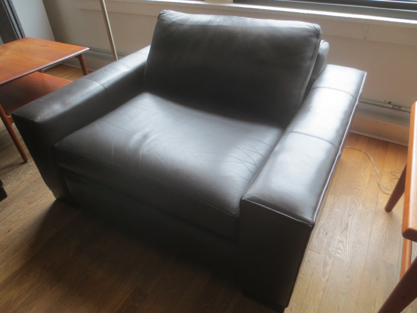 Room & Board Townsend Lounge Chair in Livia Bean Leather