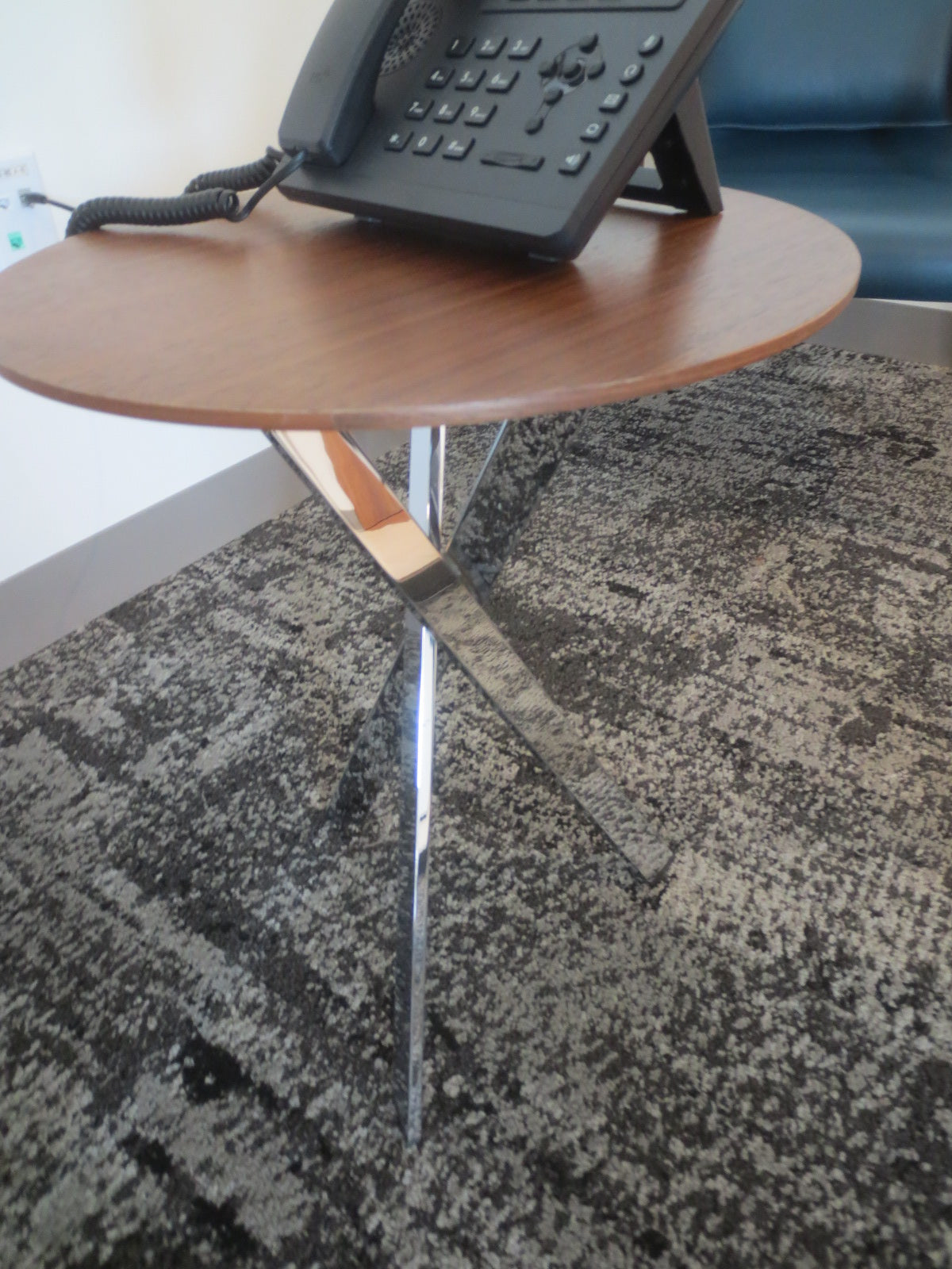 Davis Ekko Round Side Table