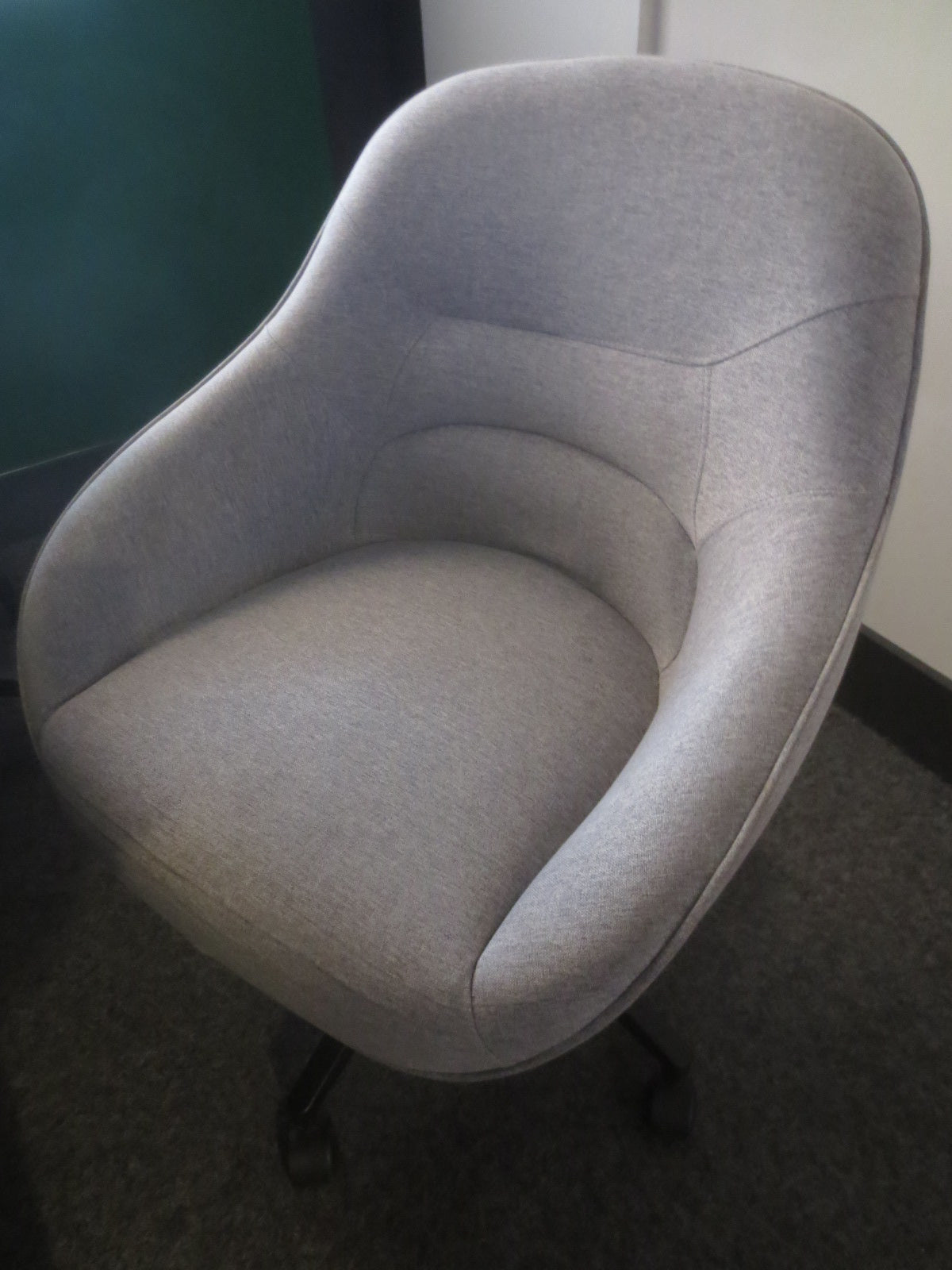 Vari Upholstered Desk Chair