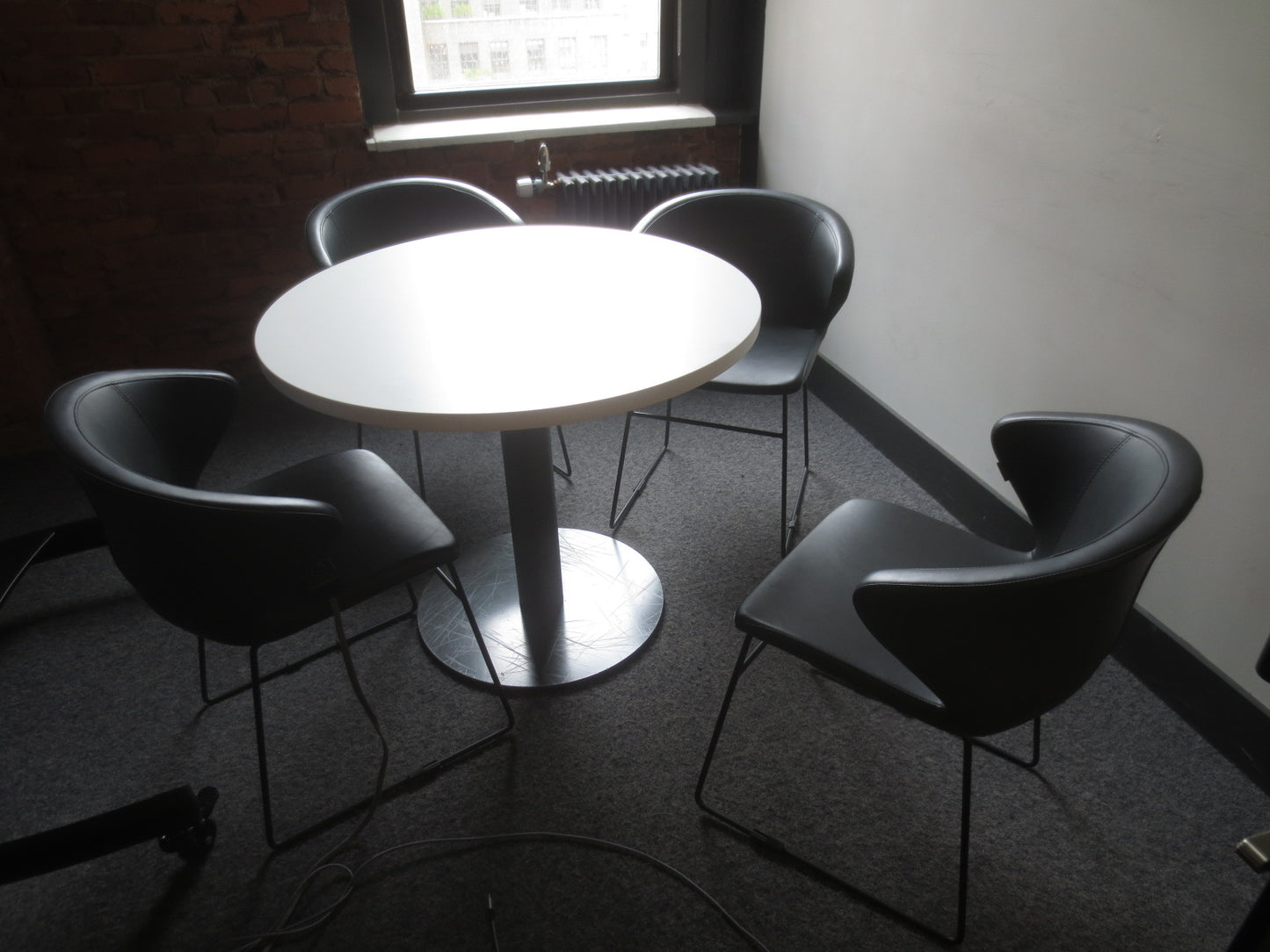 Vari Side Chair