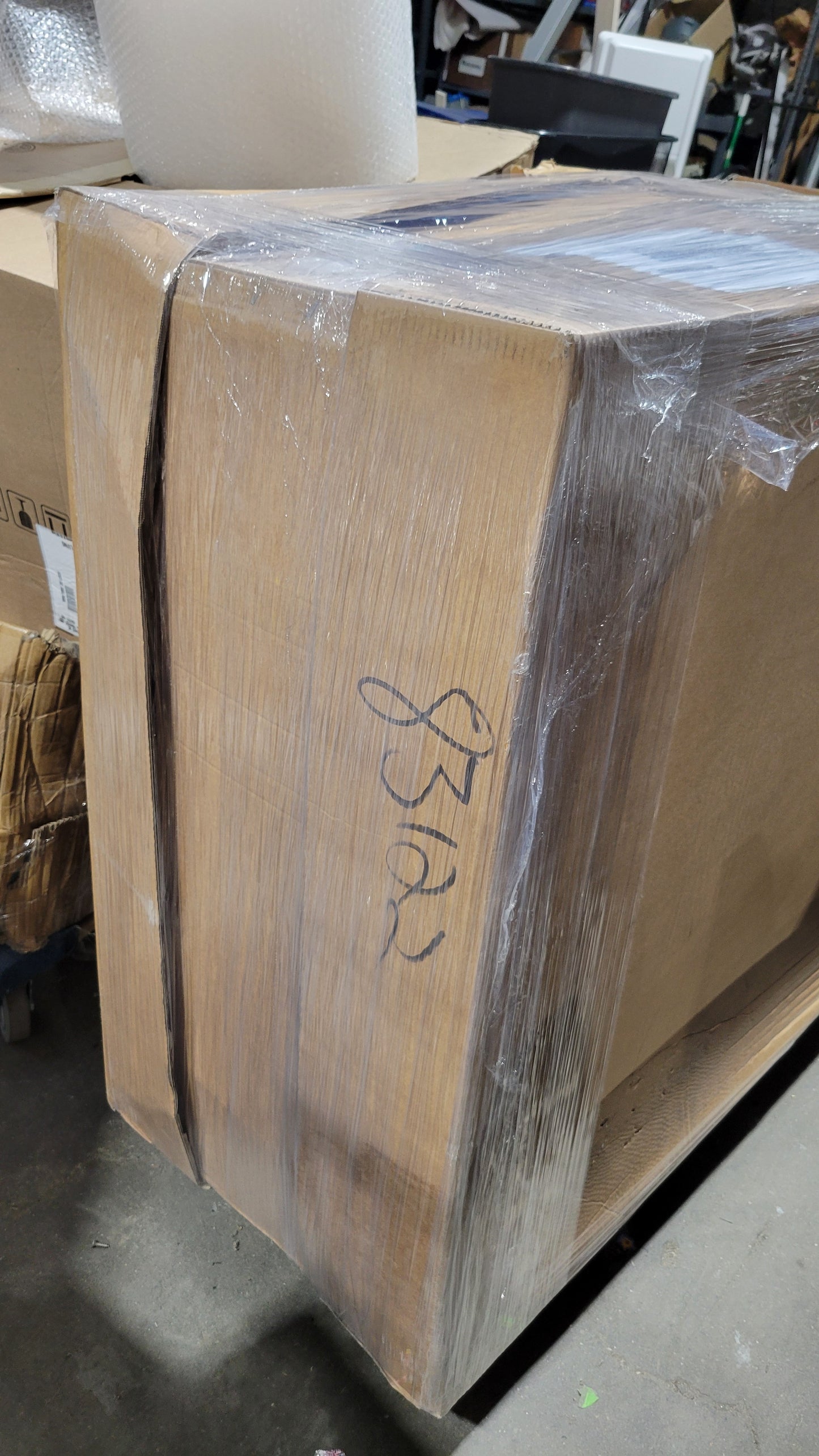 Senator Oran 2-Seat Sofa (New in Box)