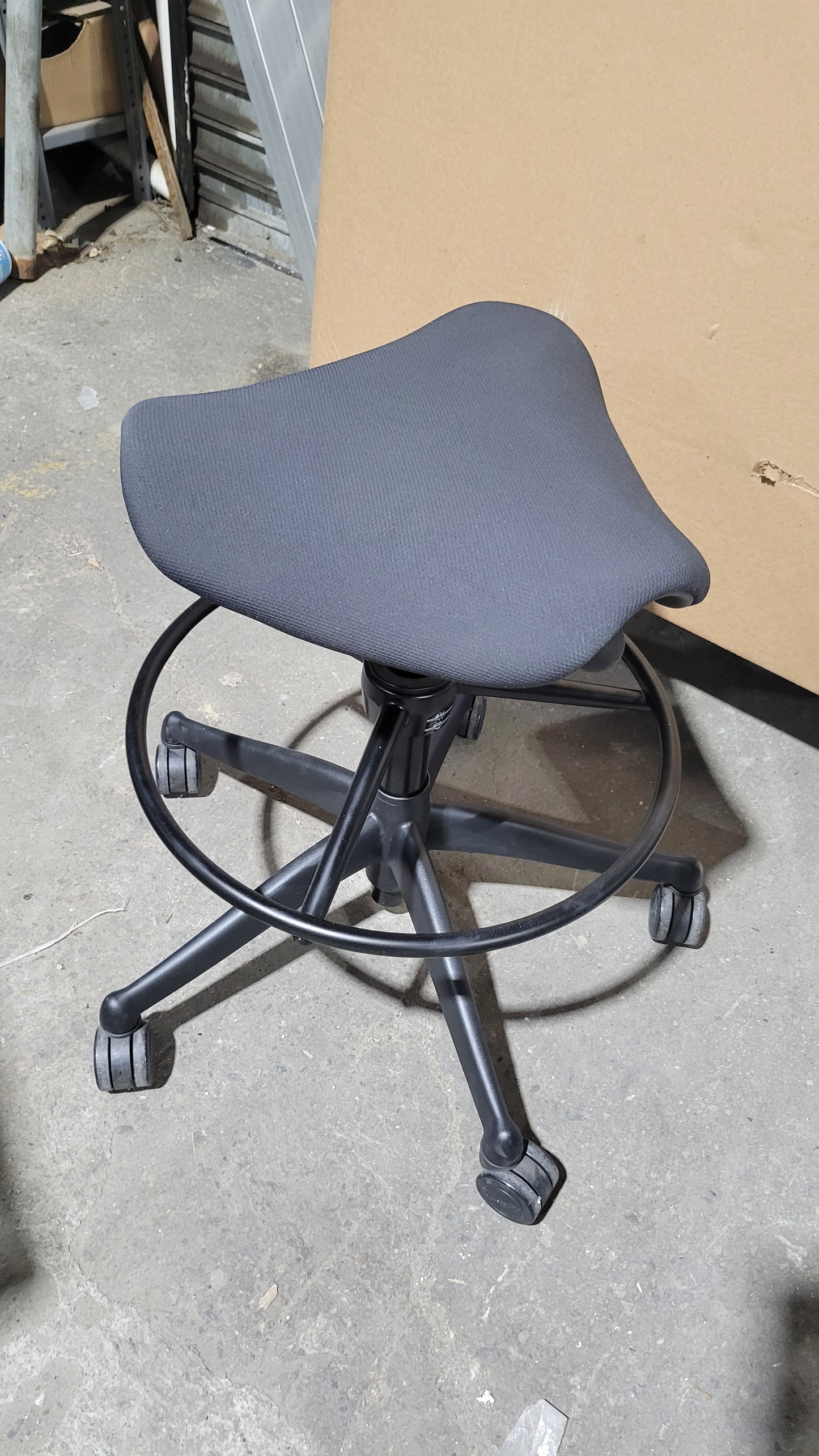 Humanscale Saddle Stool