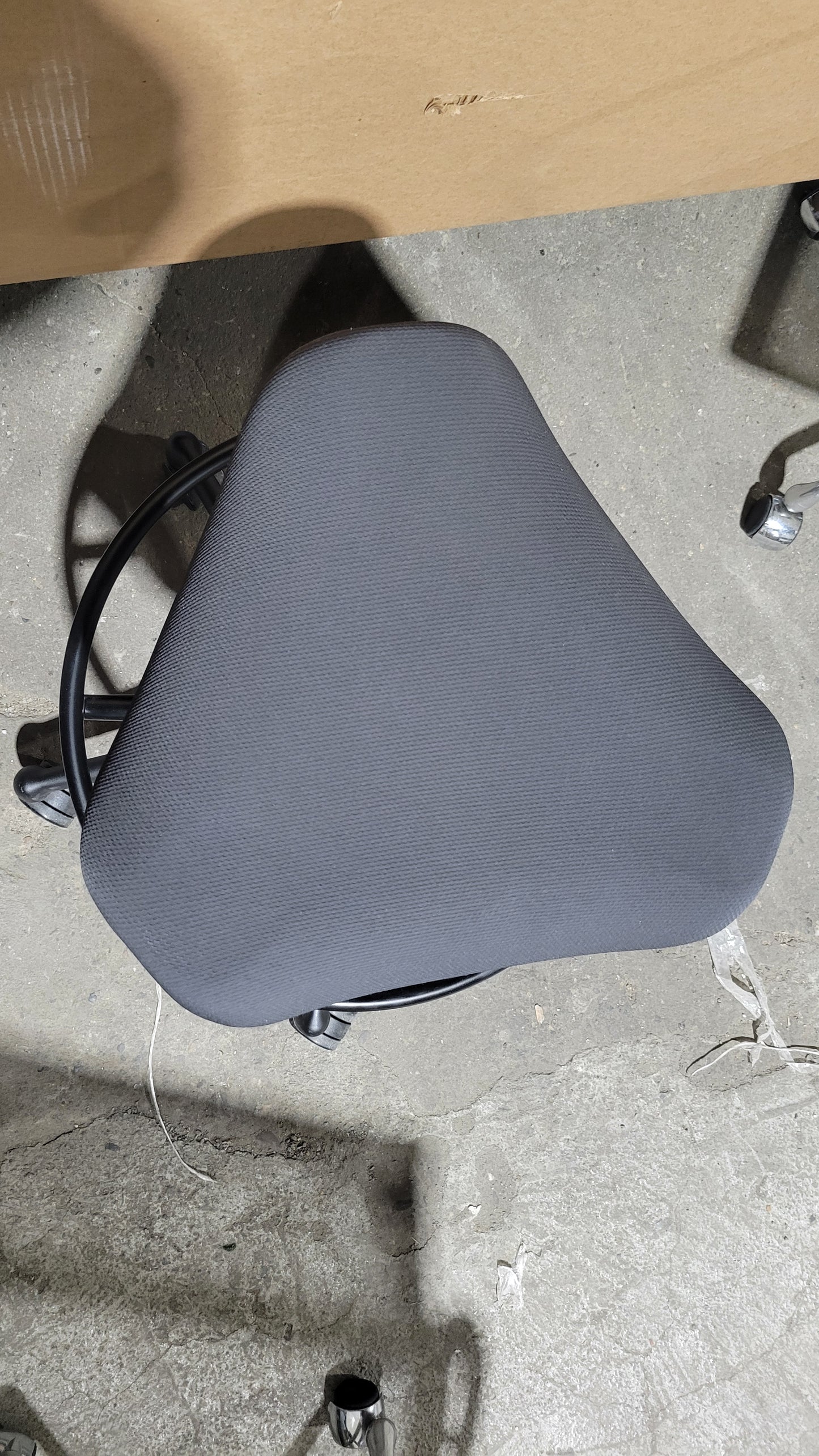 Humanscale Saddle Stool