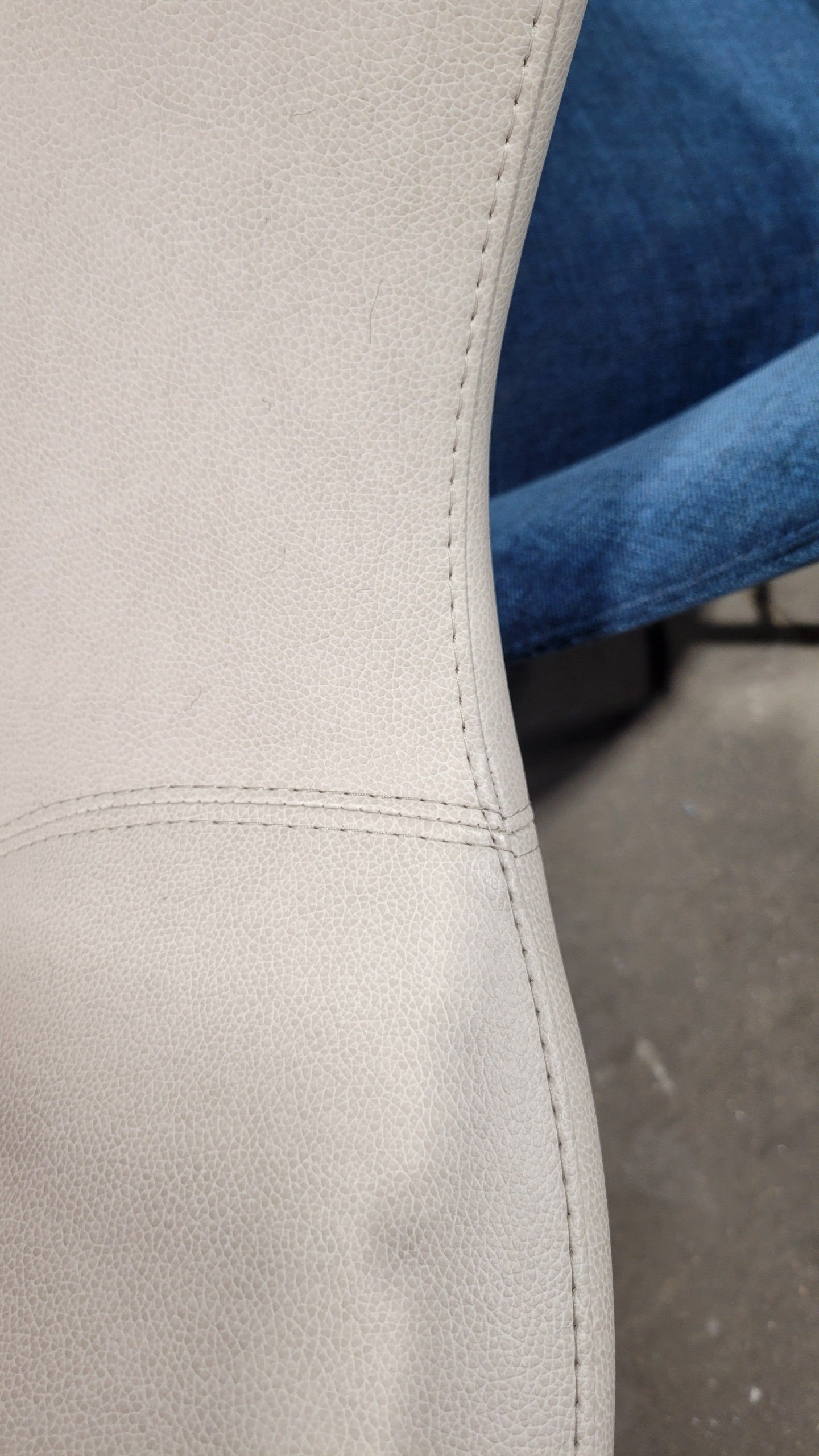 Coalesse Bob Swivel Lounge Chair in Light Taupe Leather