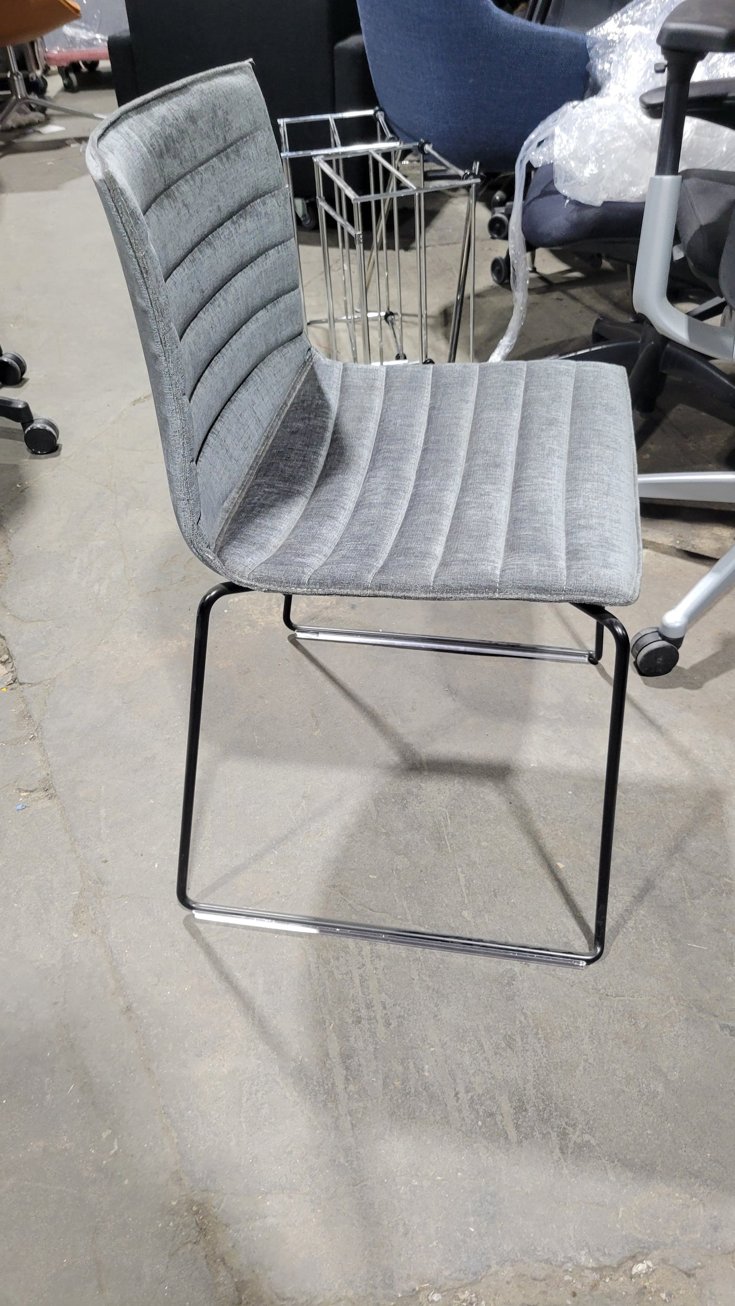 Arper Catifa 53 Side Chair in Grey Fabric