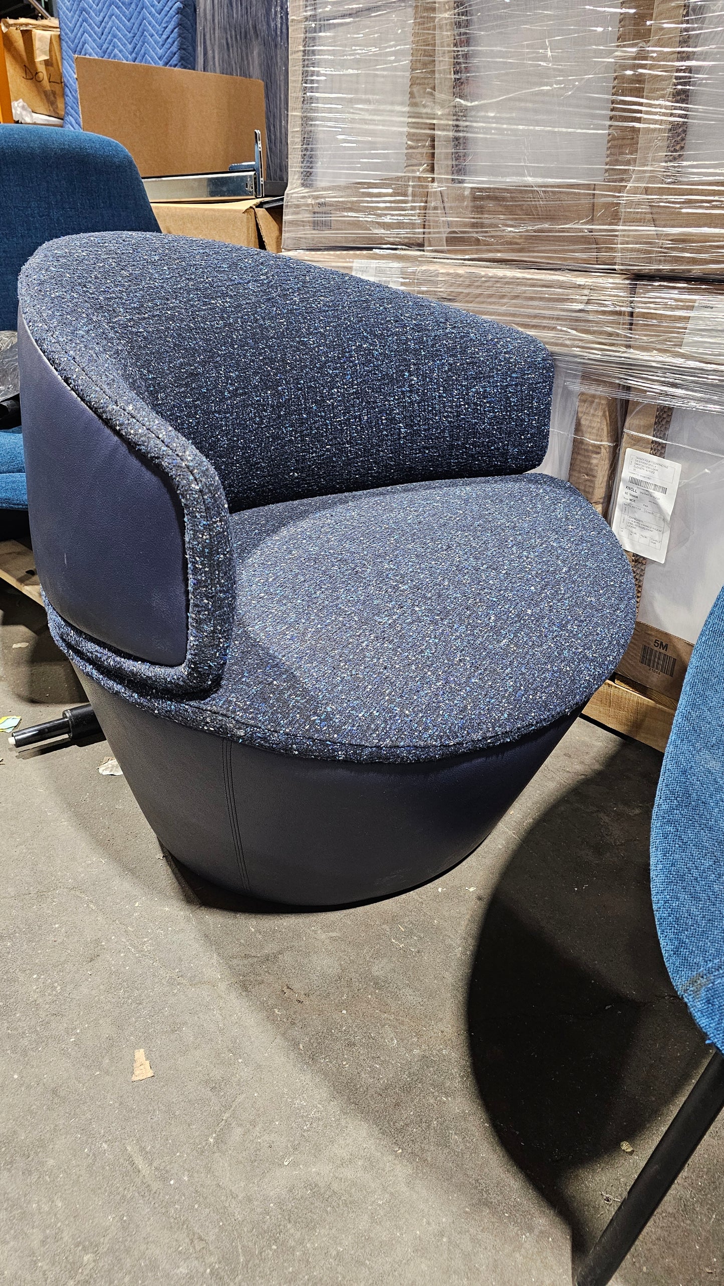 Bernhardt Design Nico Swivel Lounge Chair