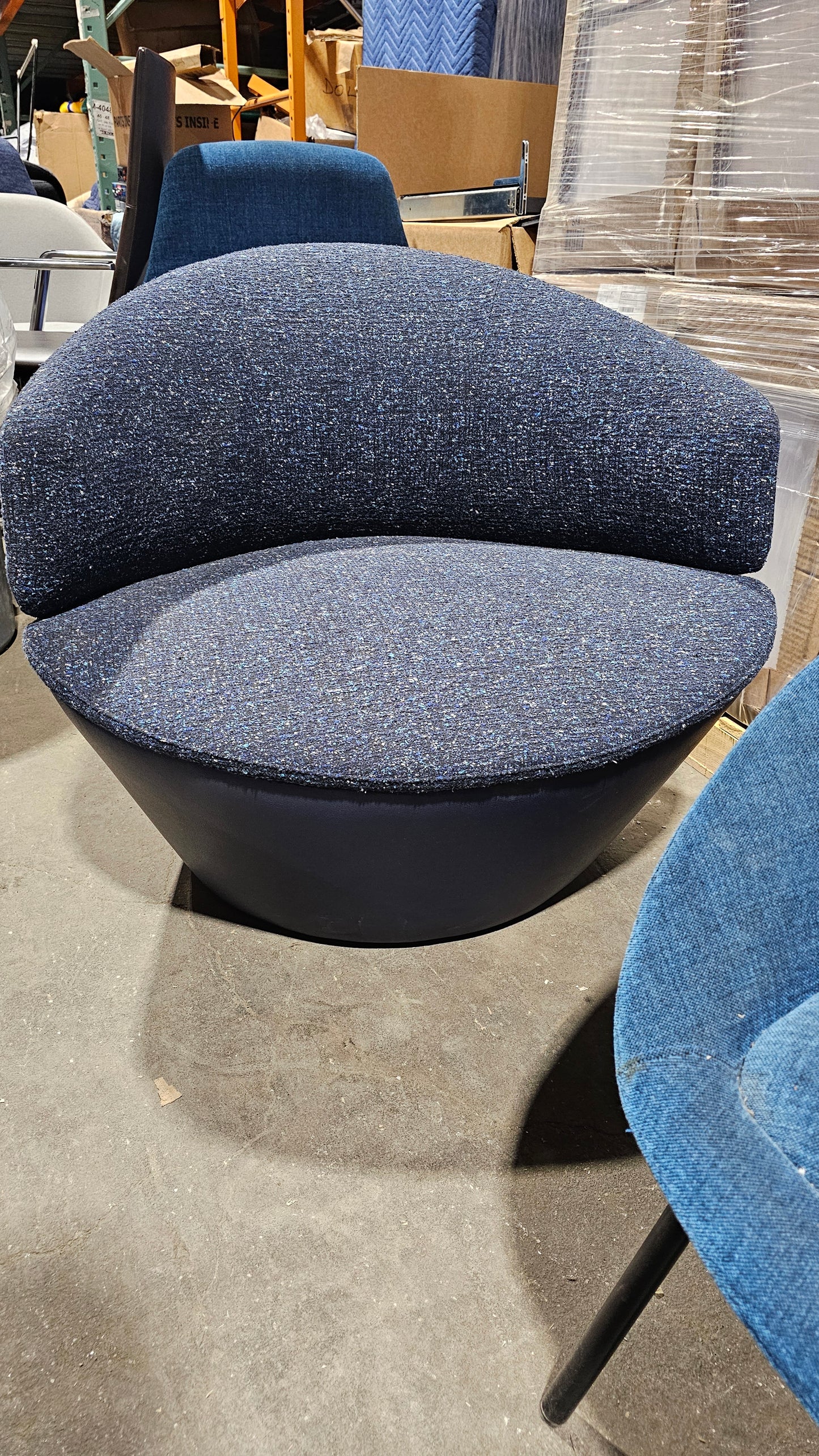 Bernhardt Design Nico Swivel Lounge Chair