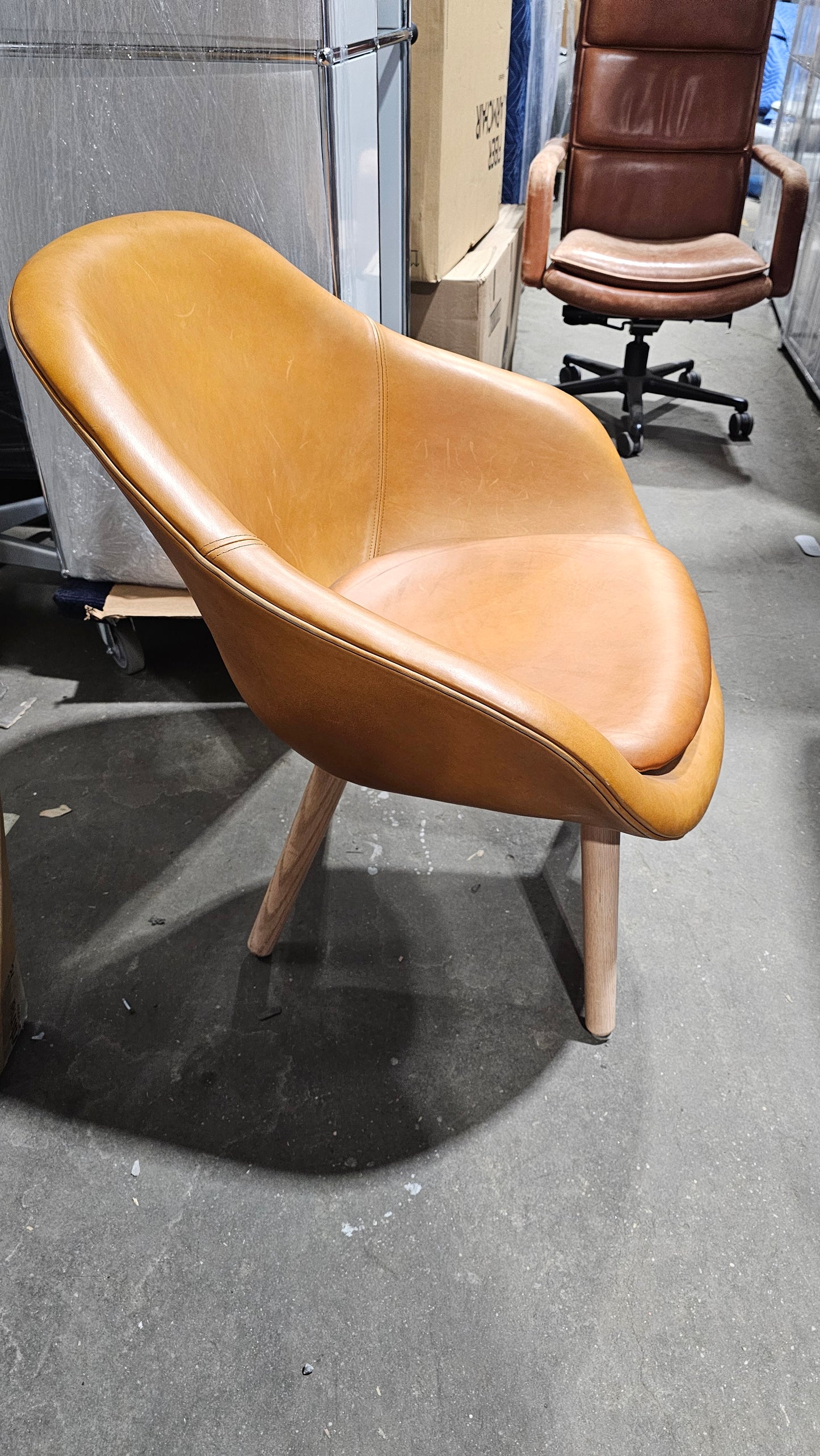 HAY About A Lounge Chair (AAL 82) Brown Leather