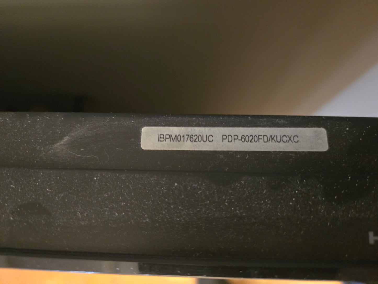 Pioneer Kuro PDP-6020FD Plasma TV