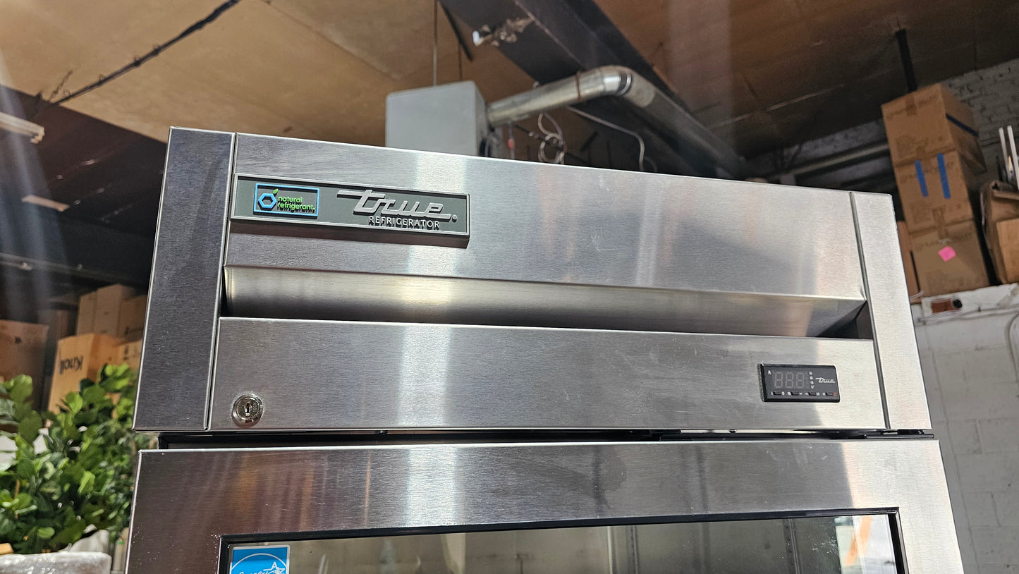 True Refrigeration Glass Door Commercial Refrigerator, Model T-23G-HC