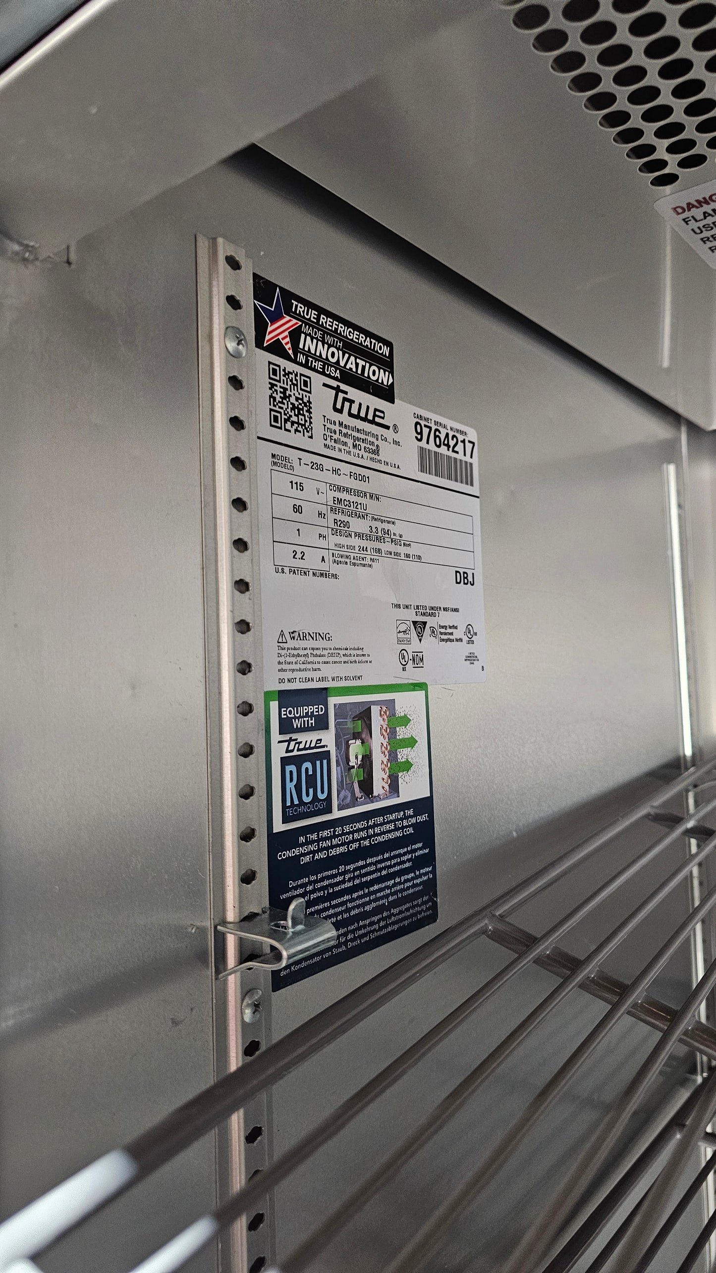 True Refrigeration Glass Door Commercial Refrigerator, Model T-23G-HC