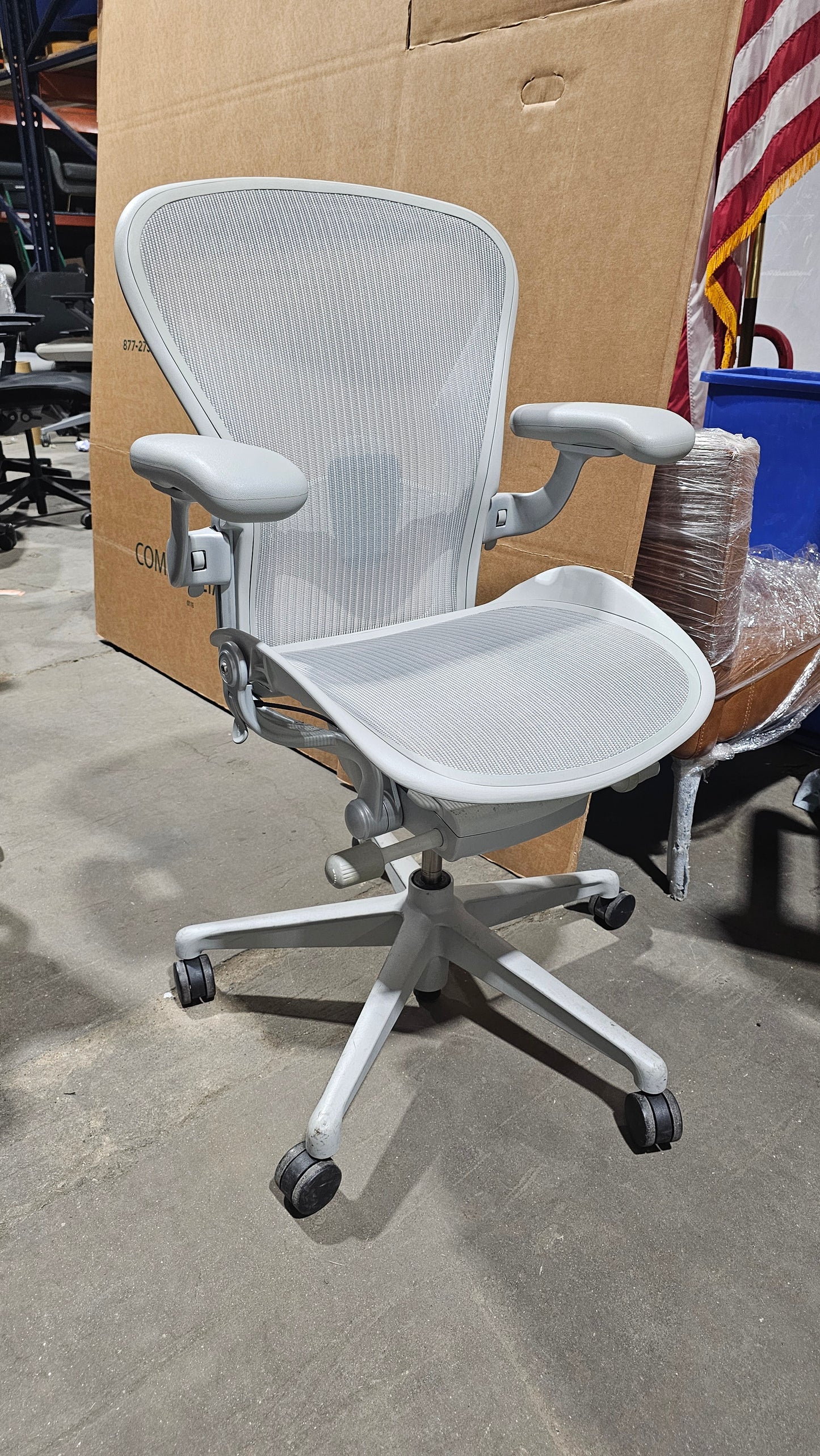 Herman Miller Remastered Aeron Chair, Size B, in Mineral
