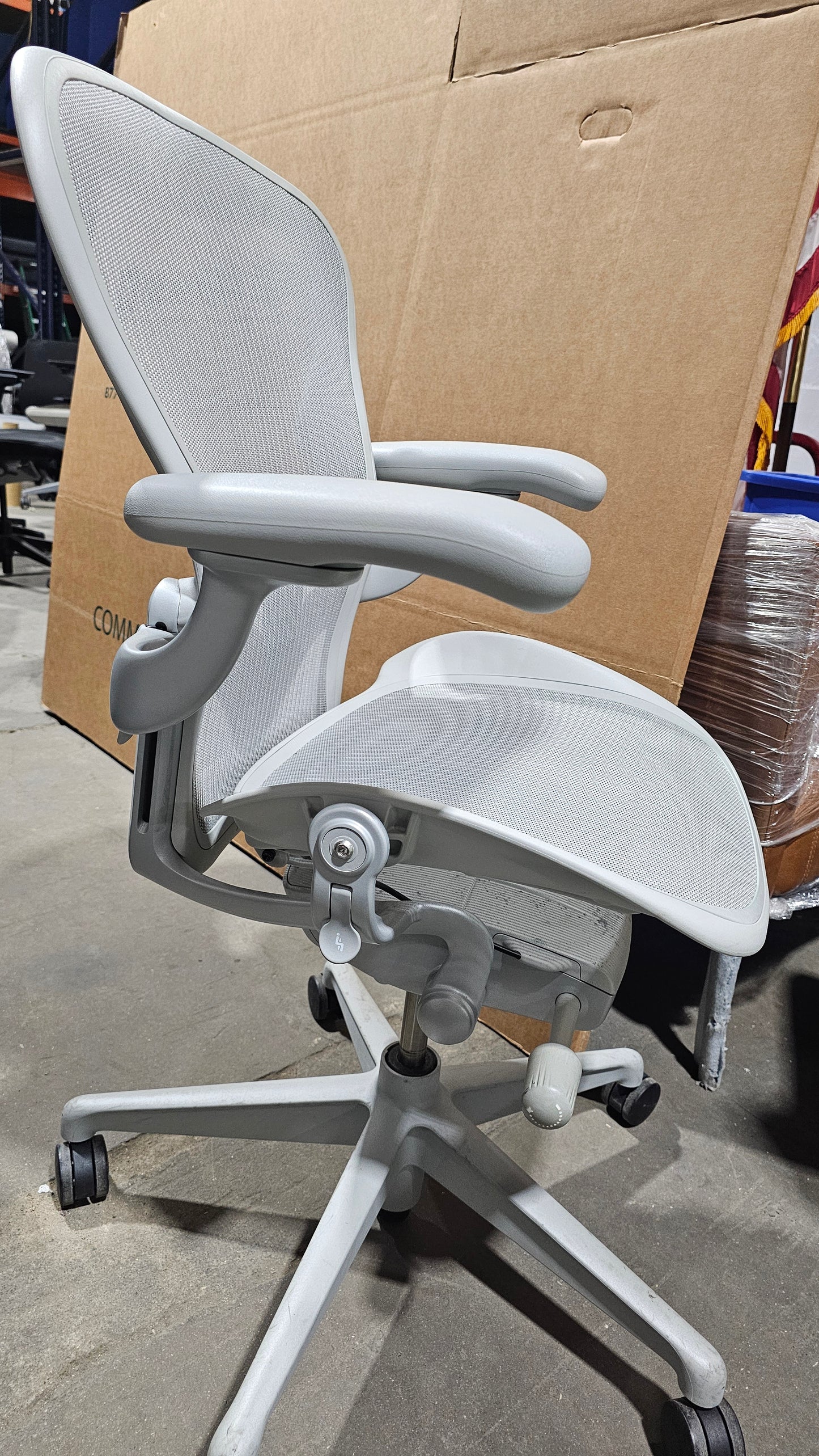 Herman Miller Remastered Aeron Chair, Size B, in Mineral