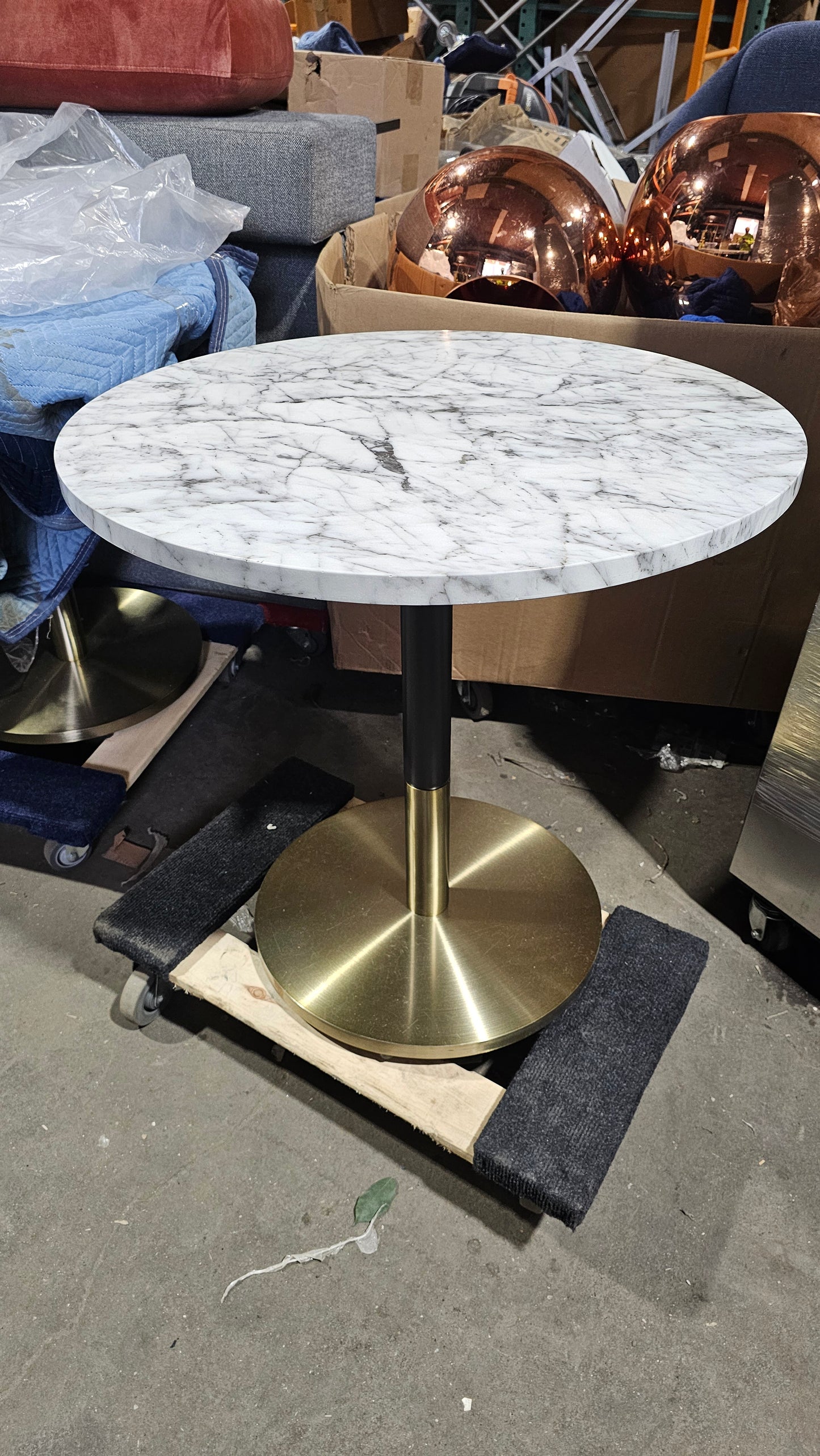 West Elm Orbit 30-in Round Dining Table with White Marble Veneer and Brass Pedestal Base