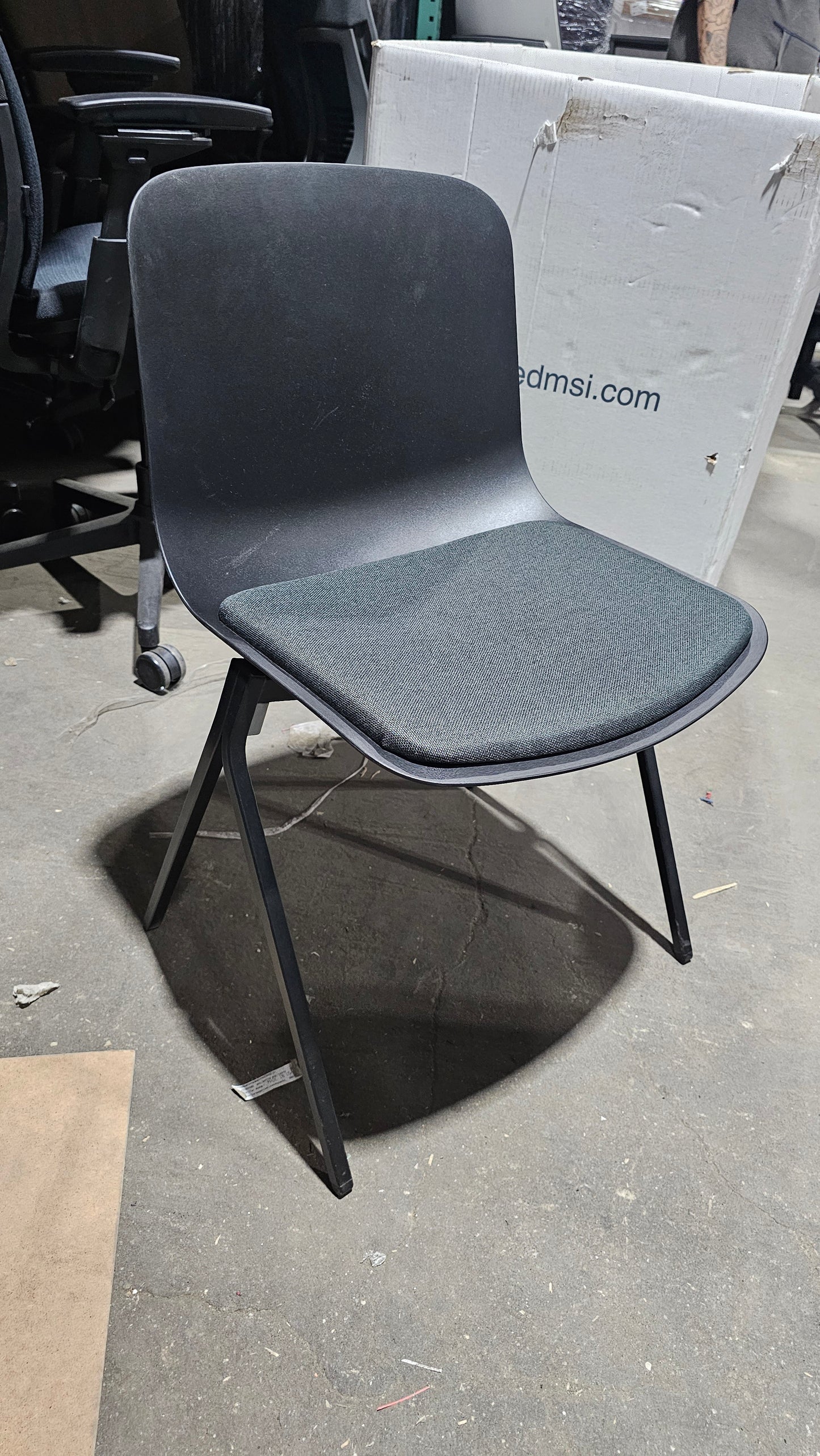 Poppin Key Side Chair in Black