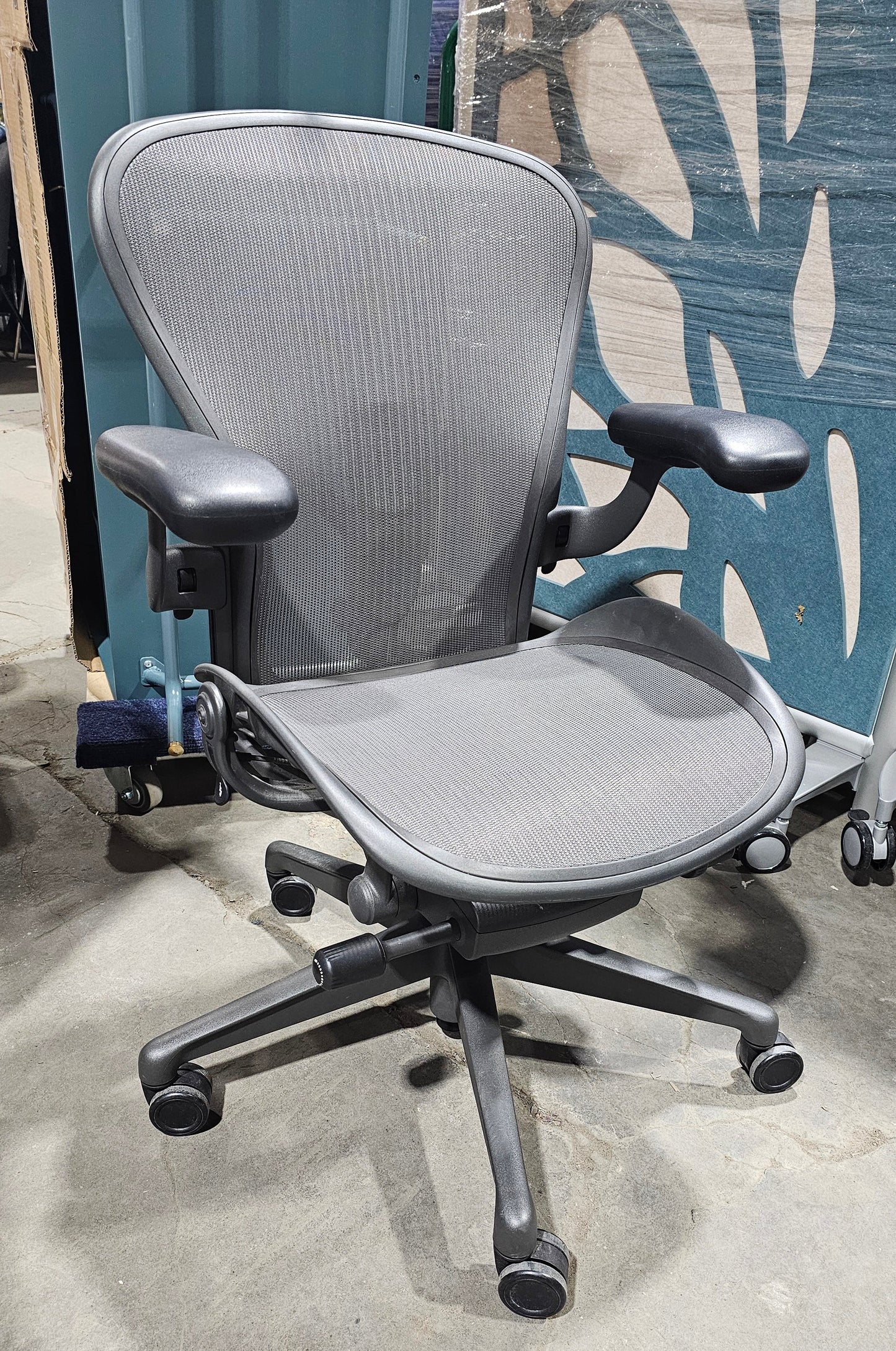 Herman Miller Remastered Aeron Chair, Size B, in Graphite with Posturefit SL