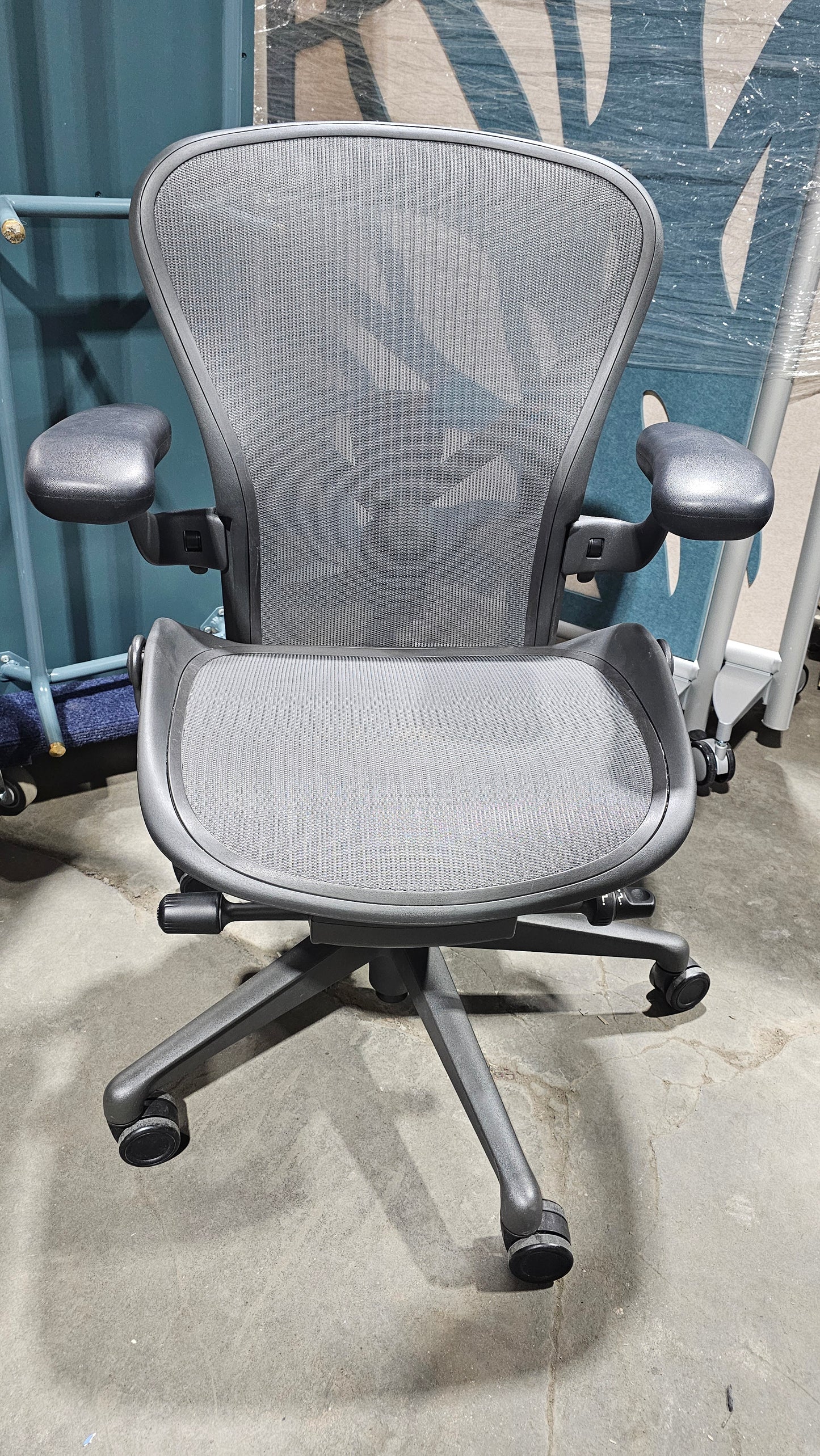 Herman Miller Remastered Aeron Chair, Size B, in Graphite with Posturefit SL