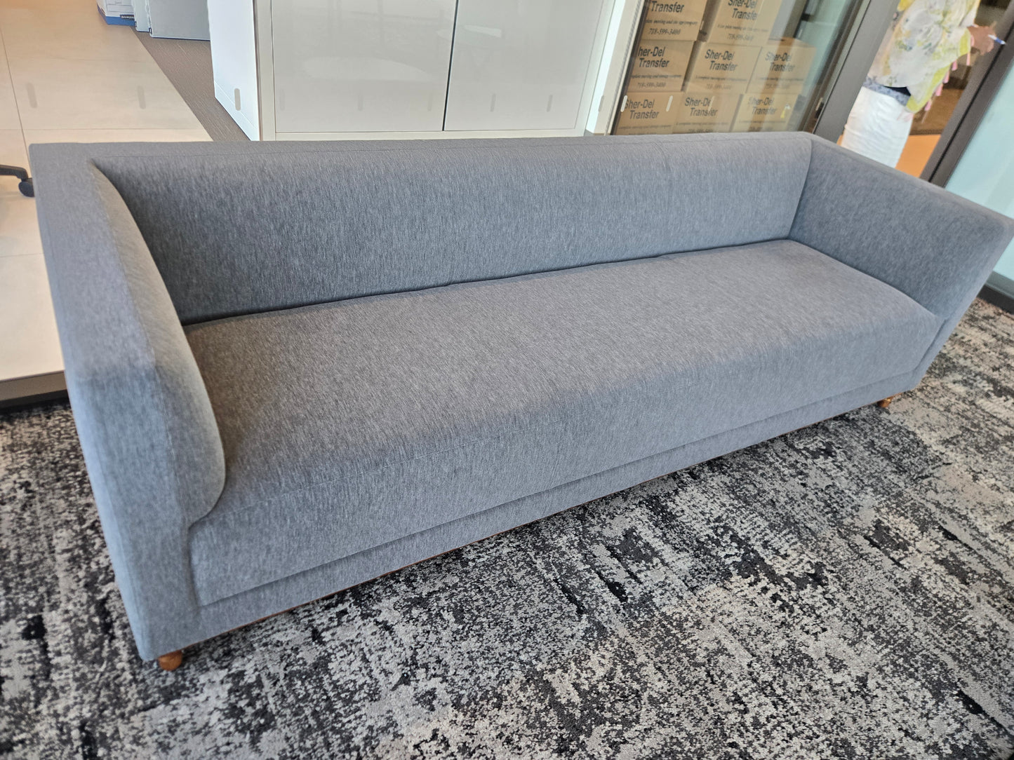 Bernhardt Design Mills 92-in Sofa in Grey Velour