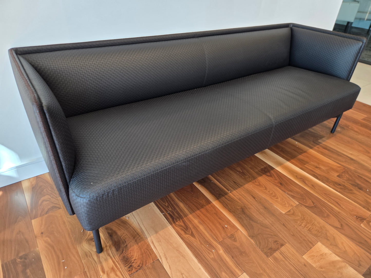 Bernhardt Design Charles Pollock Finale 80-in Sofa in Black Leather Weave
