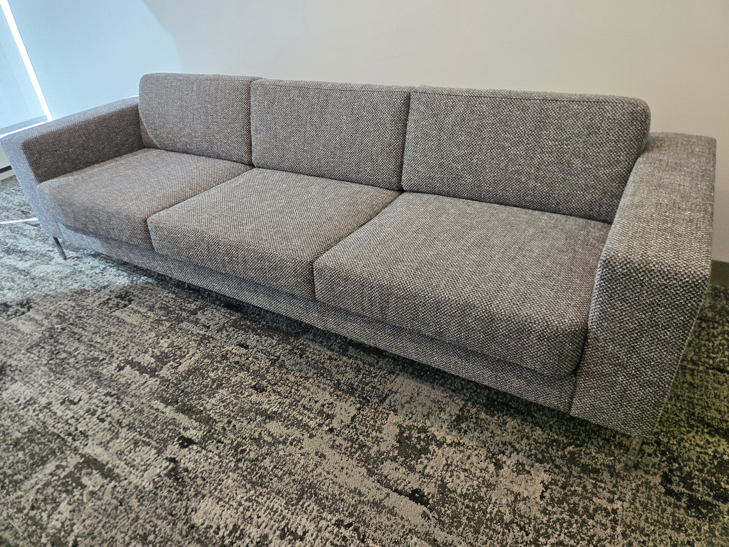 Bernhardt Design Harmony 98-in Sofa in Grey Fabric