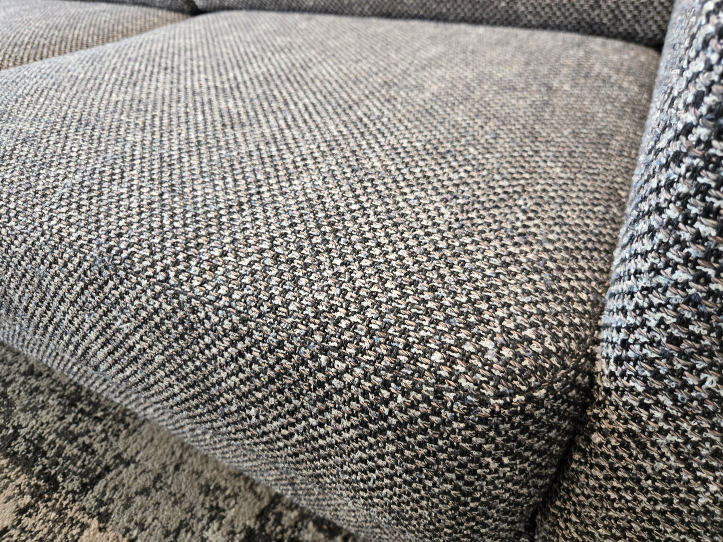 Bernhardt Design Harmony 98-in Sofa in Grey Fabric