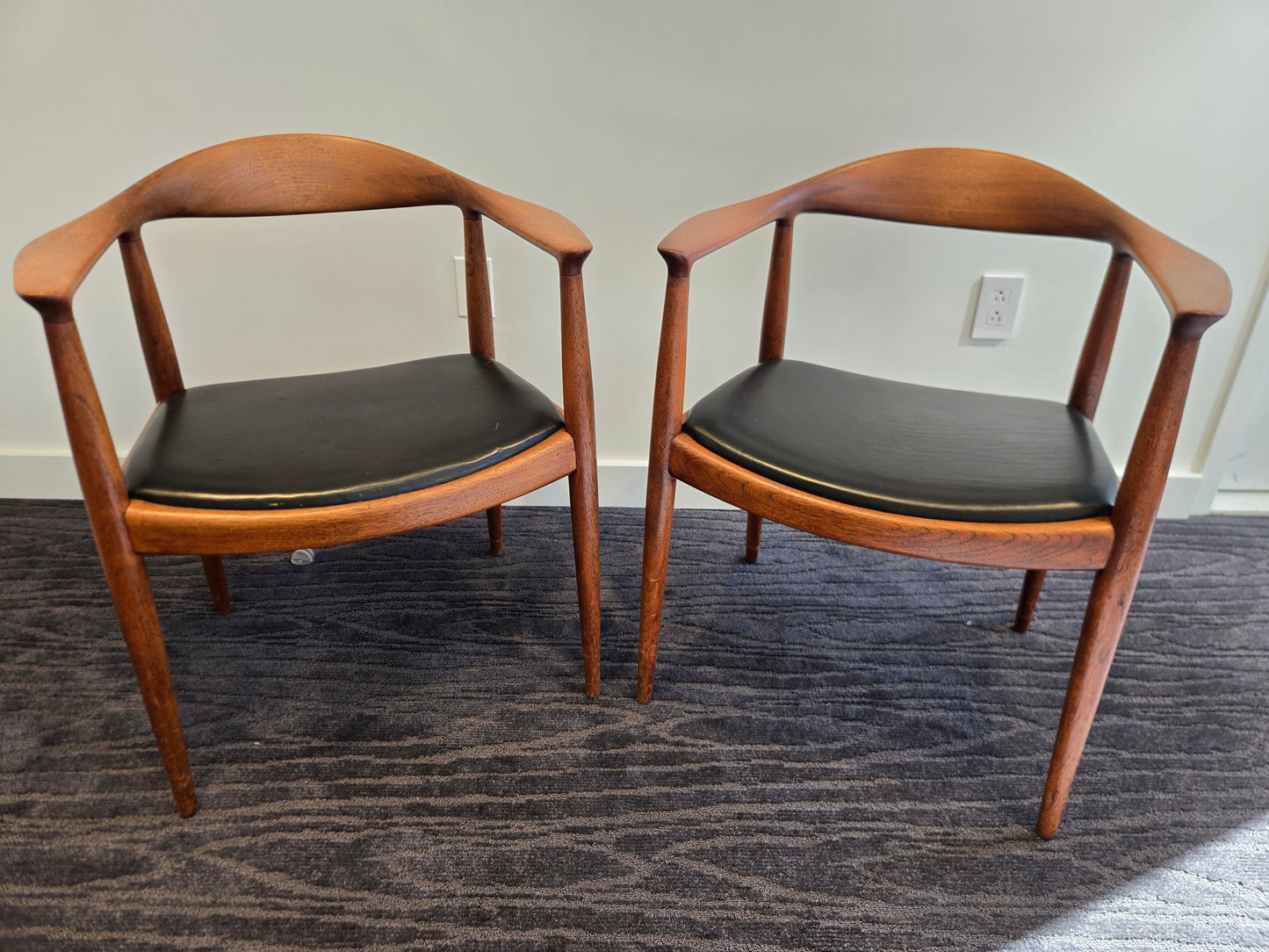 Hans J. Wegner for Johannes Hansen JH501 "The Chair" - A Pair (Vintage)