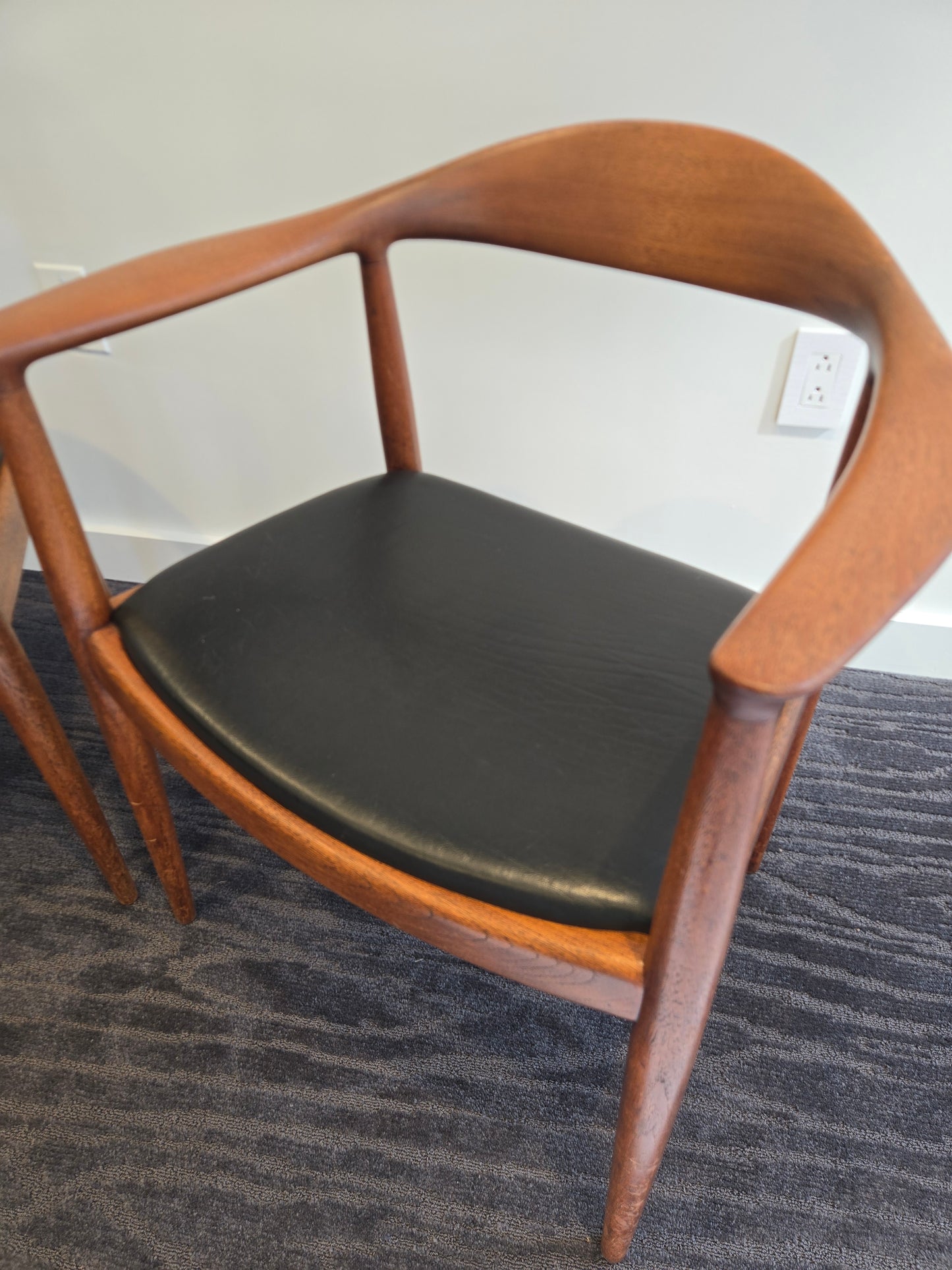 Hans J. Wegner for Johannes Hansen JH501 "The Chair" - A Pair (Vintage)