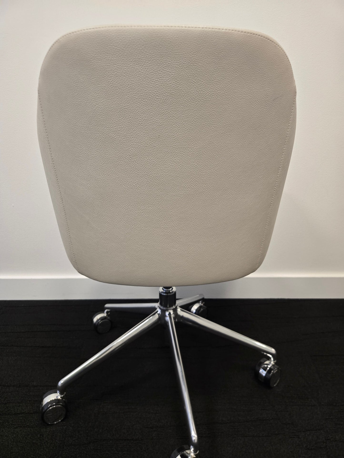 Bernhardt Design Prelude Swivel Chair