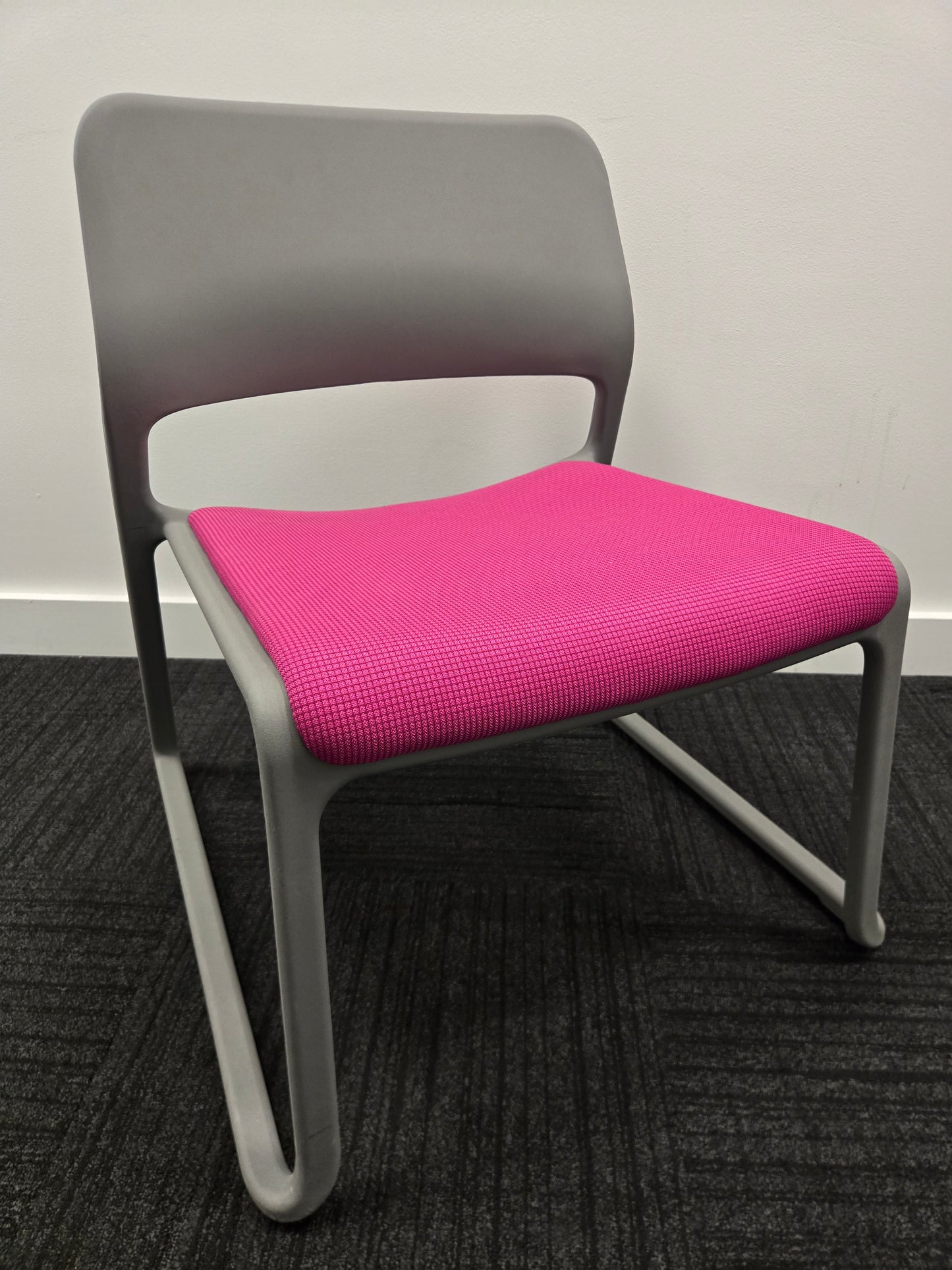 Knoll Spark Lounge Chair in Grey with Pink Seat