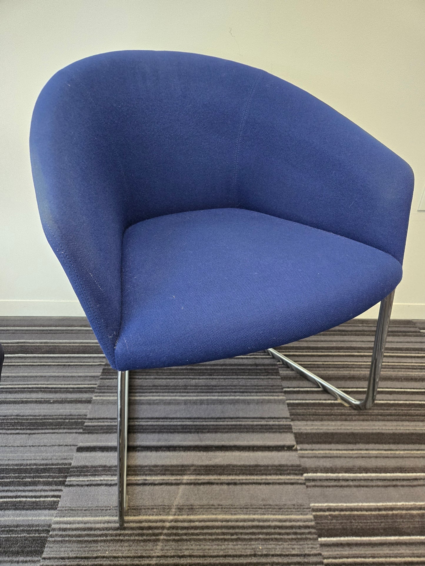 Andreu World Brandy (SO2995) Lounge Chair in Blue Fabric