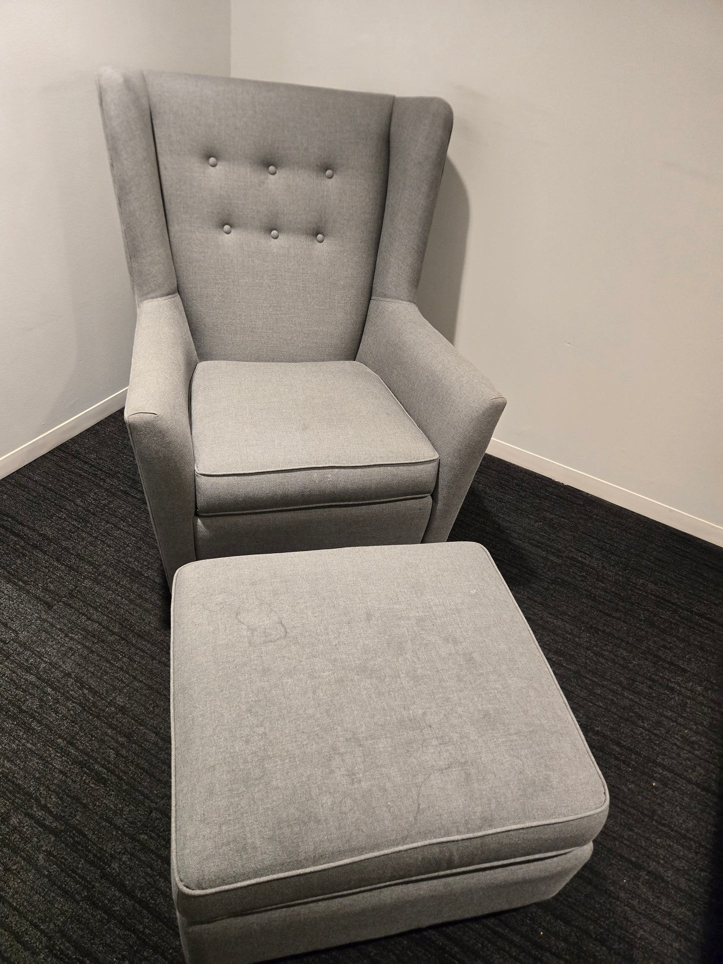 Room & Board Wren Swivel Lounge Chair + Ottoman