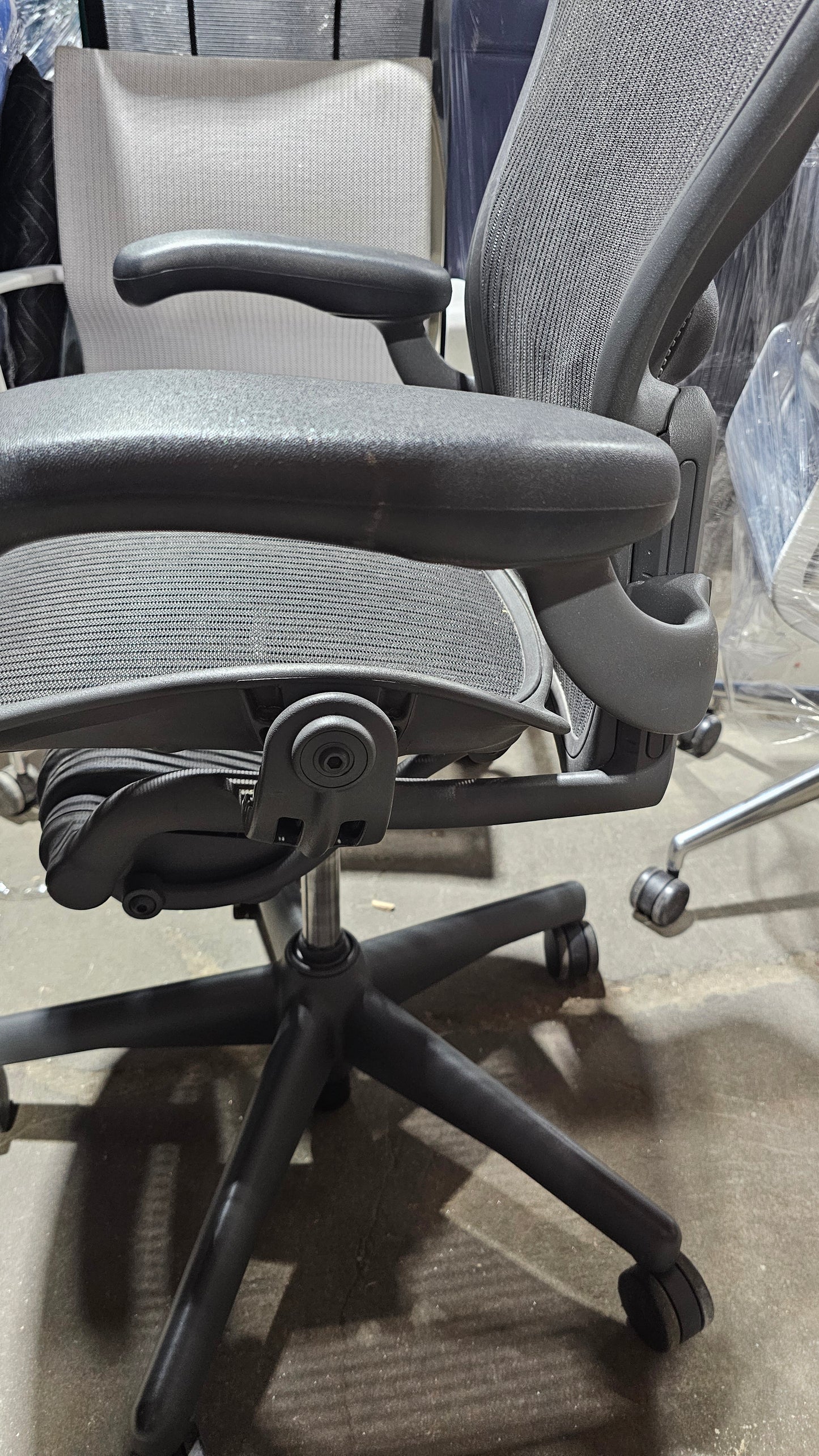 Herman Miller Classic Aeron Chair, Size B, in Graphite (Limited Adjustments)