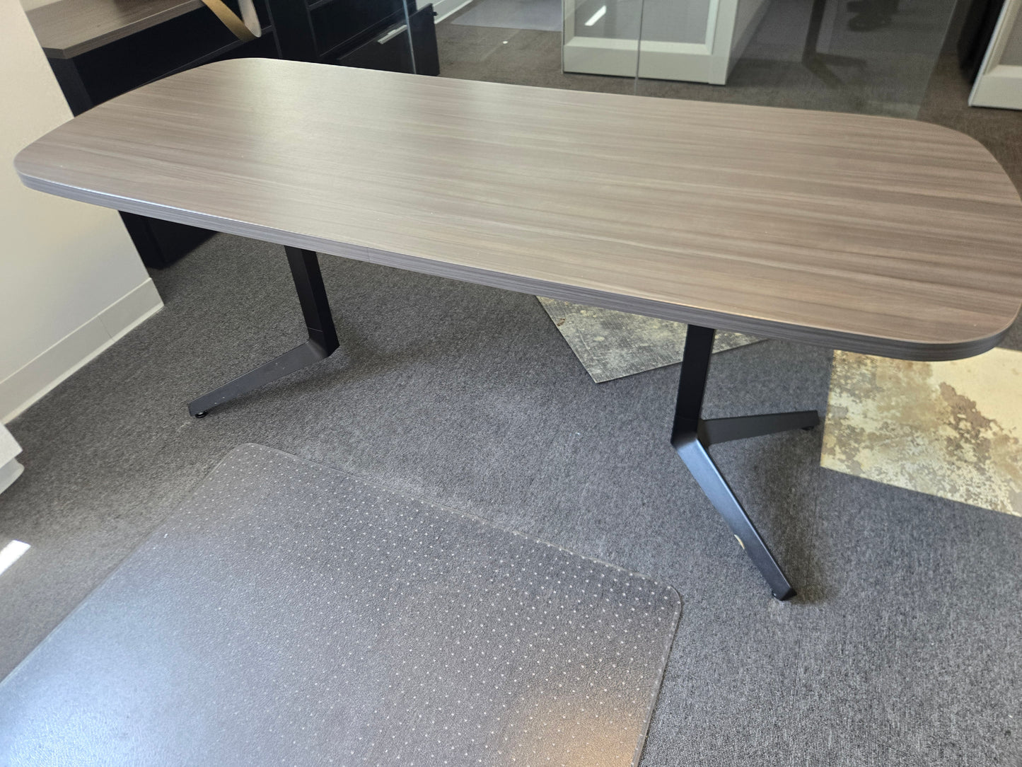 Knoll Dividends Skyline 72x36-in Dining / Conference Table in Grey